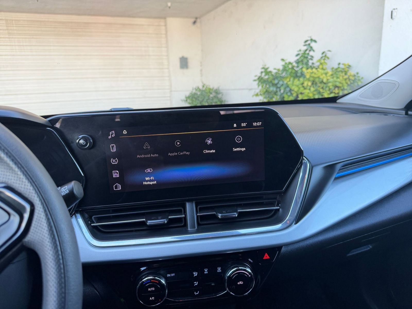 Thumbnail: 2025 Chevrolet Trax - 20