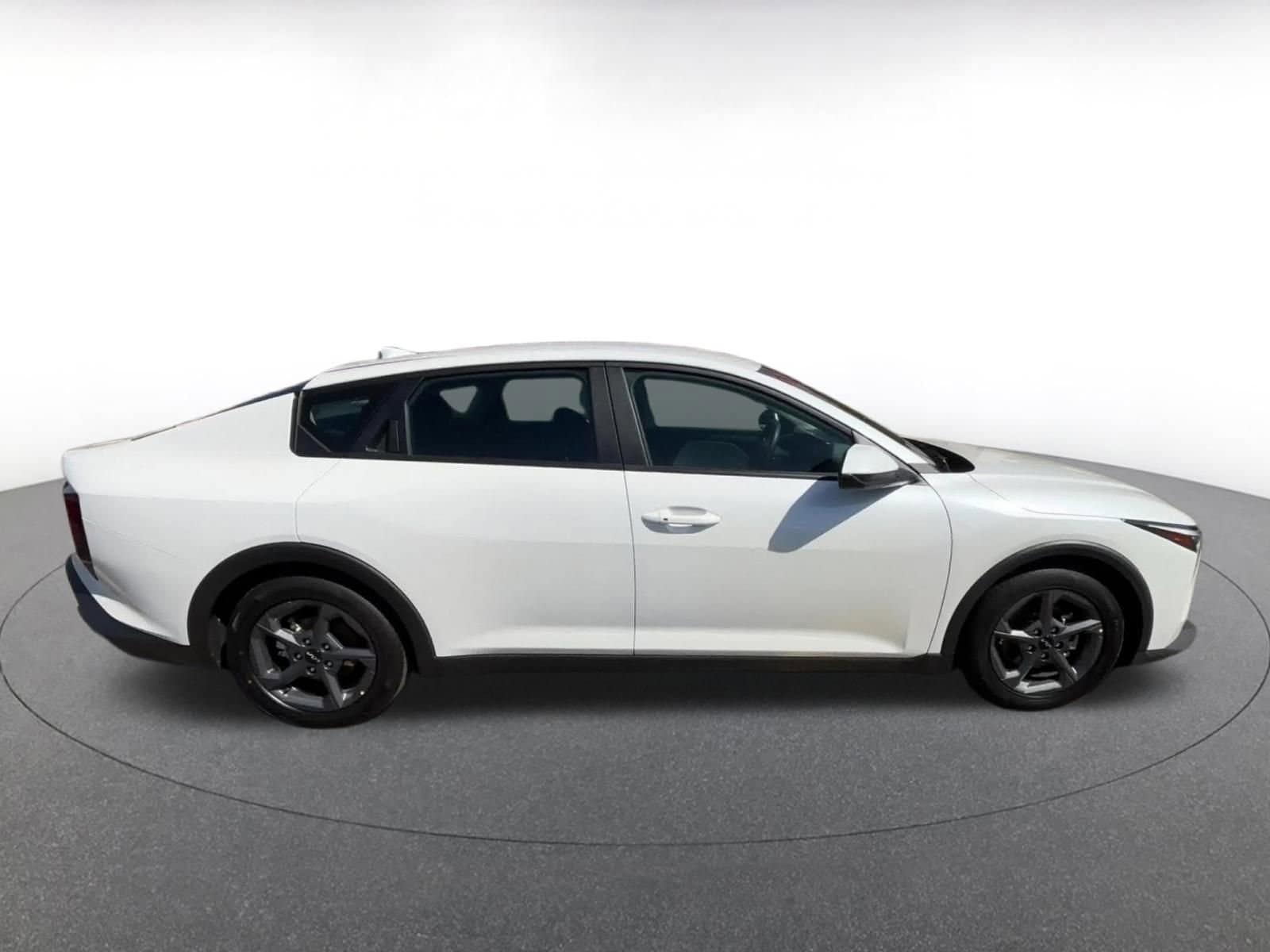 Thumbnail: 2025 Kia K4 - 16