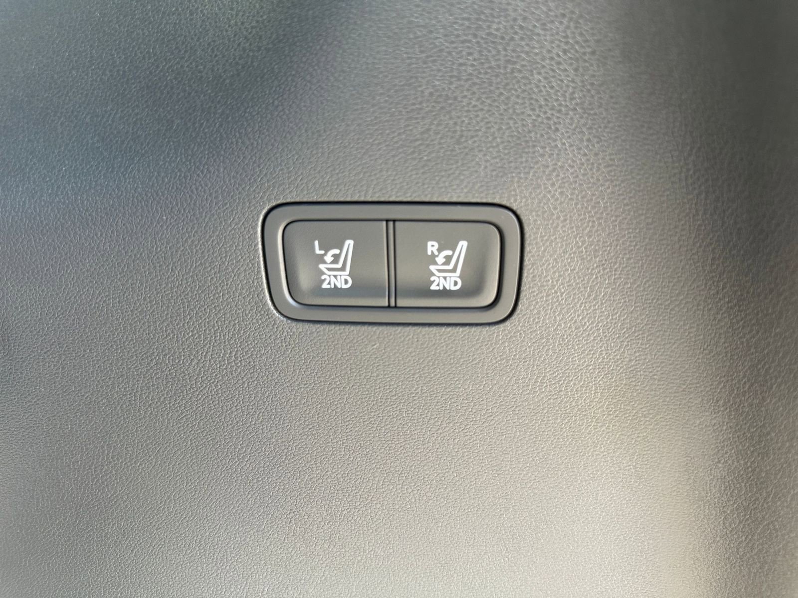 Thumbnail: 2025 Hyundai Santa Fe - 22