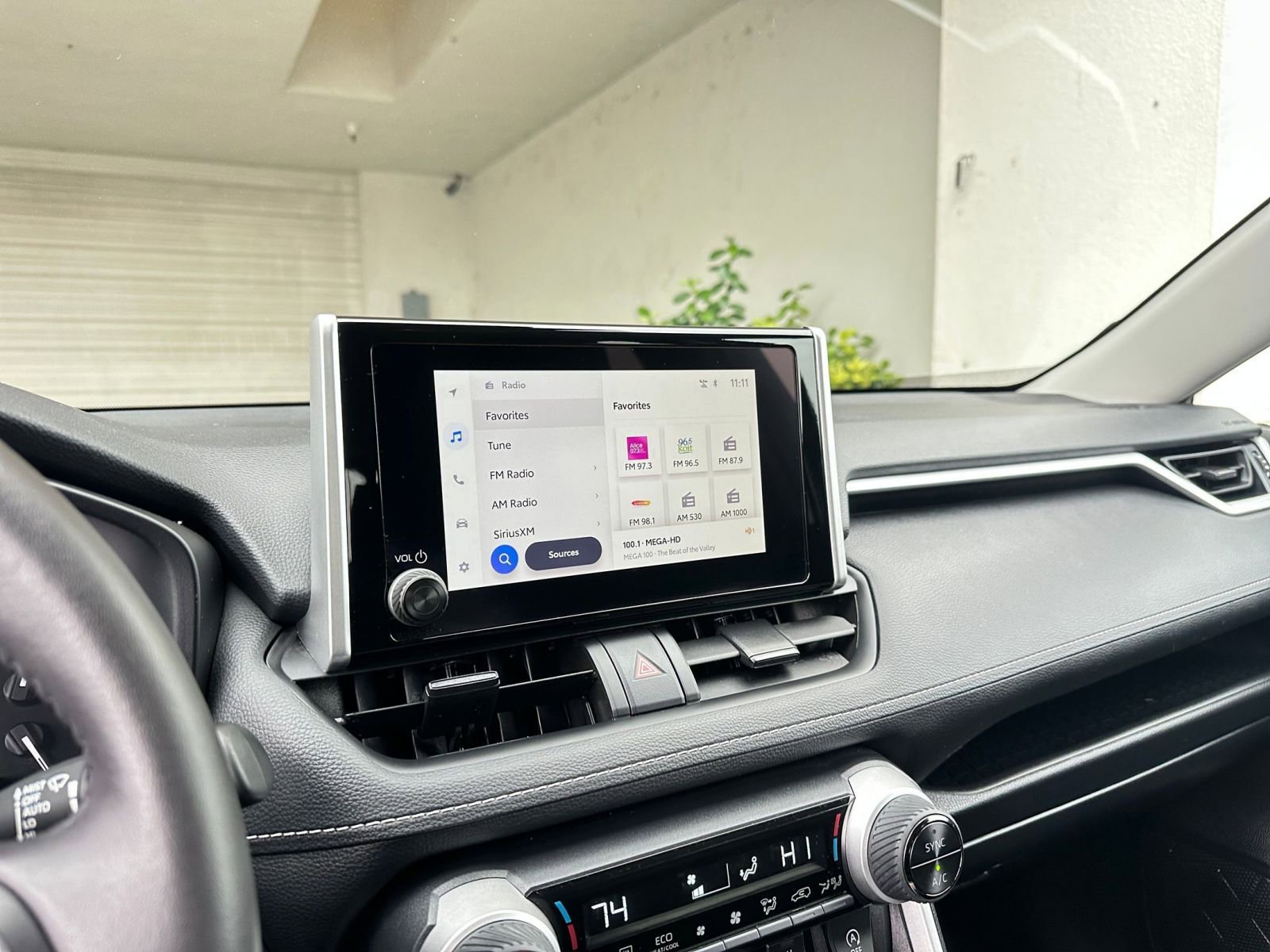 Thumbnail: 2025 Toyota RAV4 - 21