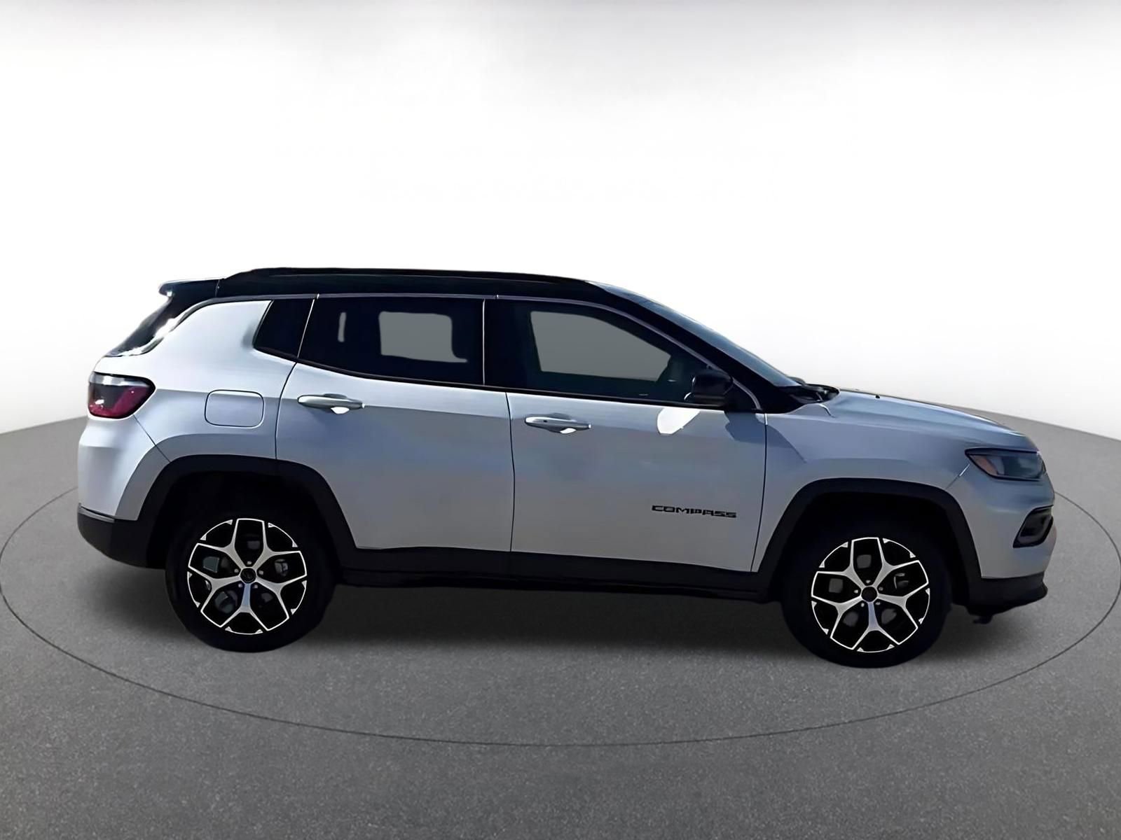 Thumbnail: 2025 Jeep Compass - 16
