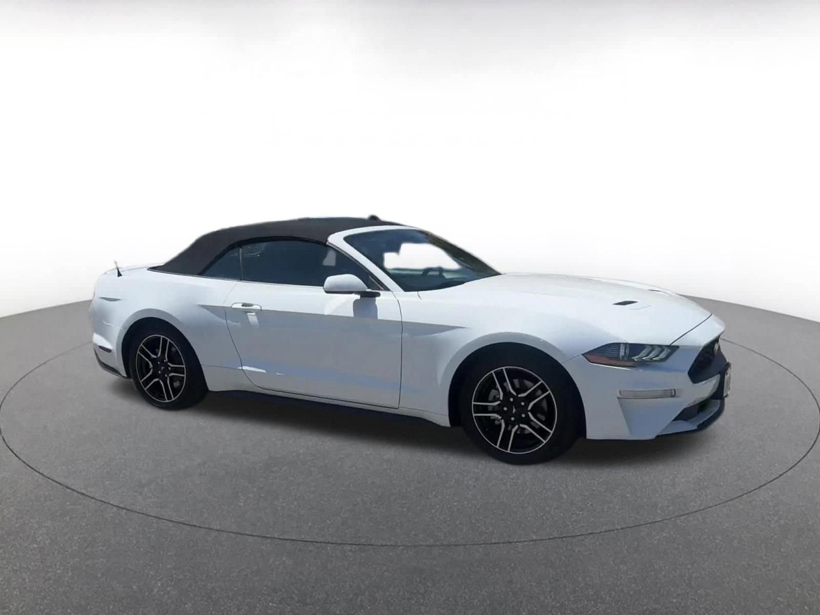 2023 Ford Mustang  2