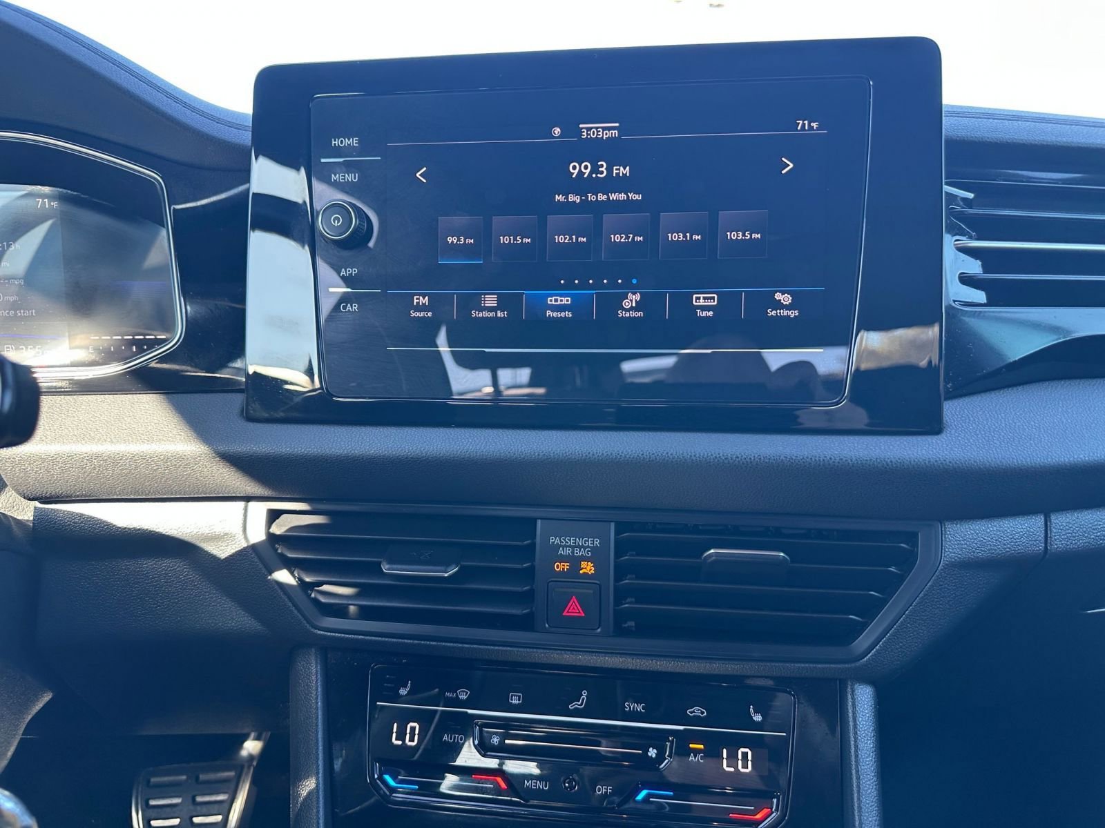 Thumbnail: 2025 Volkswagen Jetta - 17