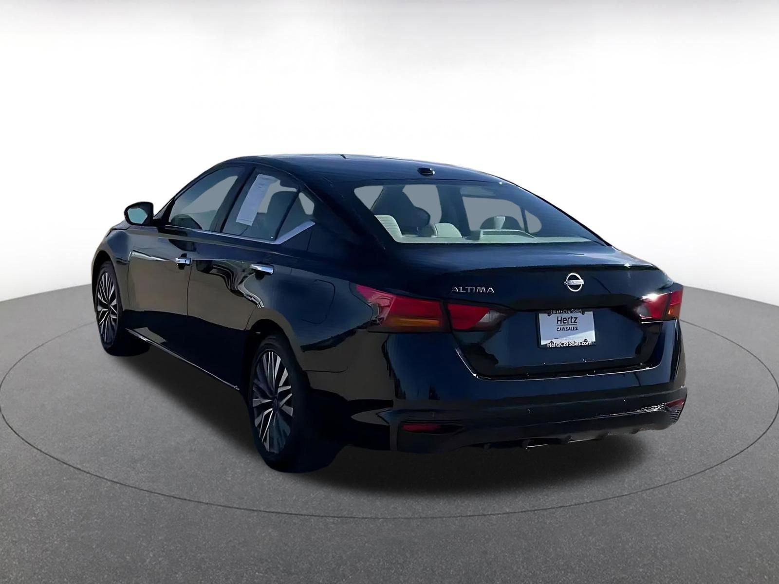 Thumbnail: 2025 Nissan Altima - 11