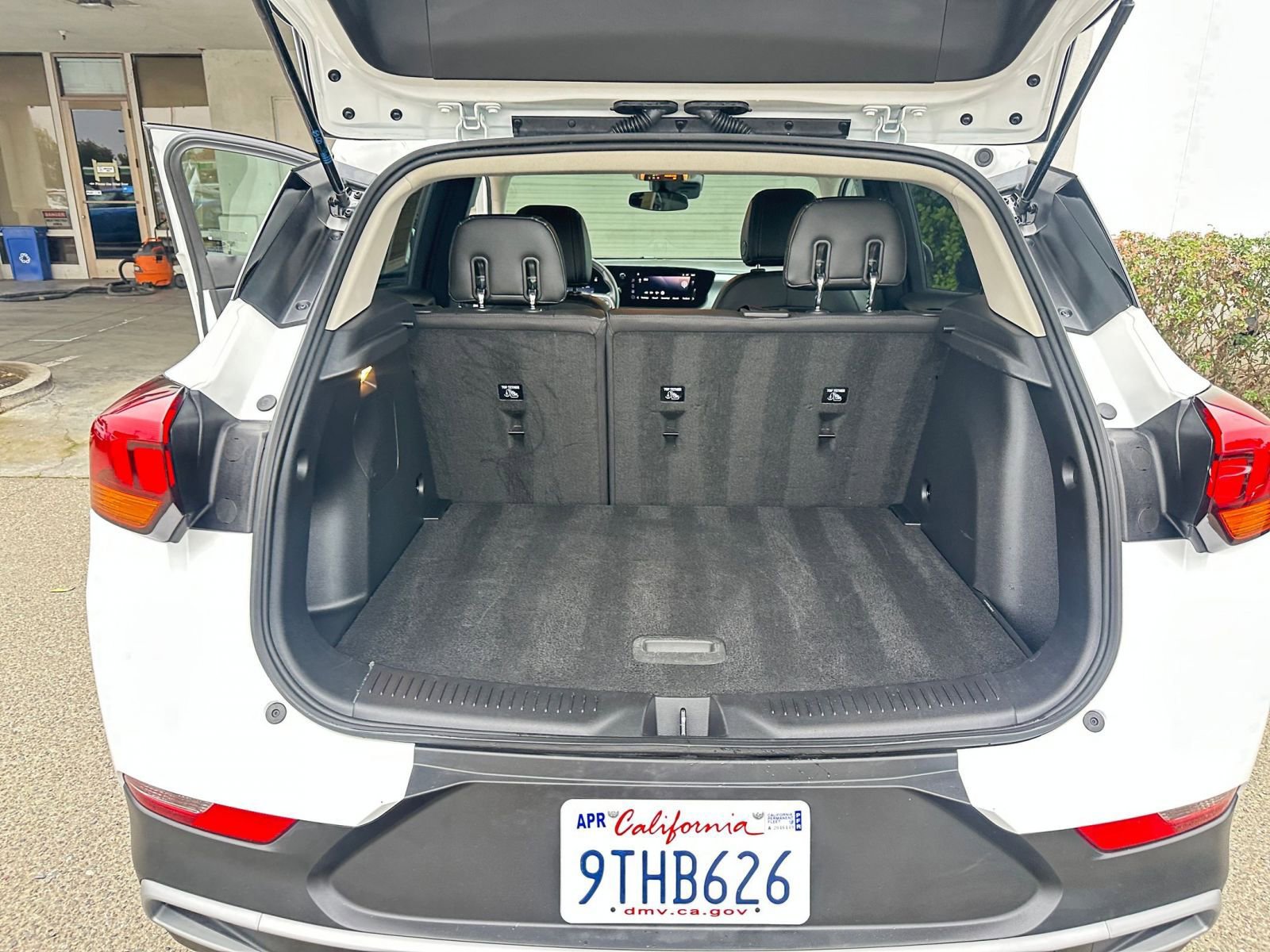 Thumbnail: 2025 Buick Encore GX - 31