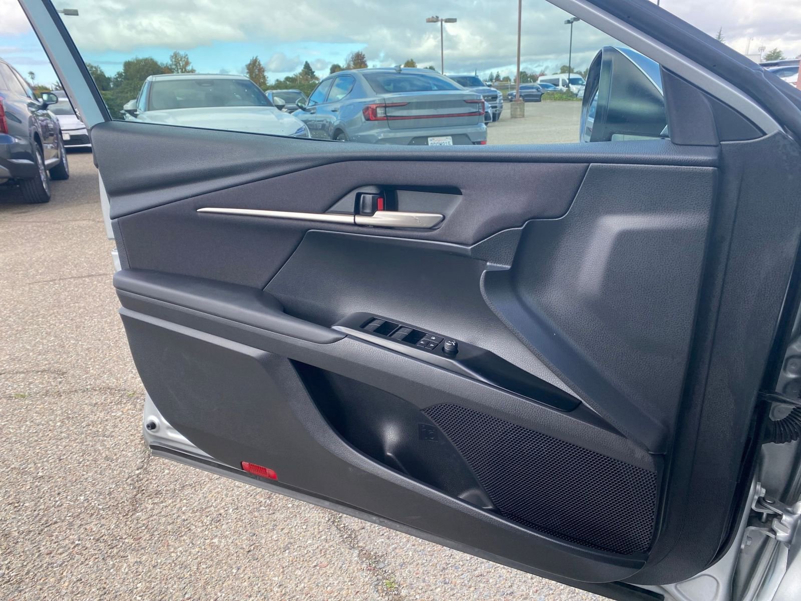 Thumbnail: 2025 Toyota Camry - 20