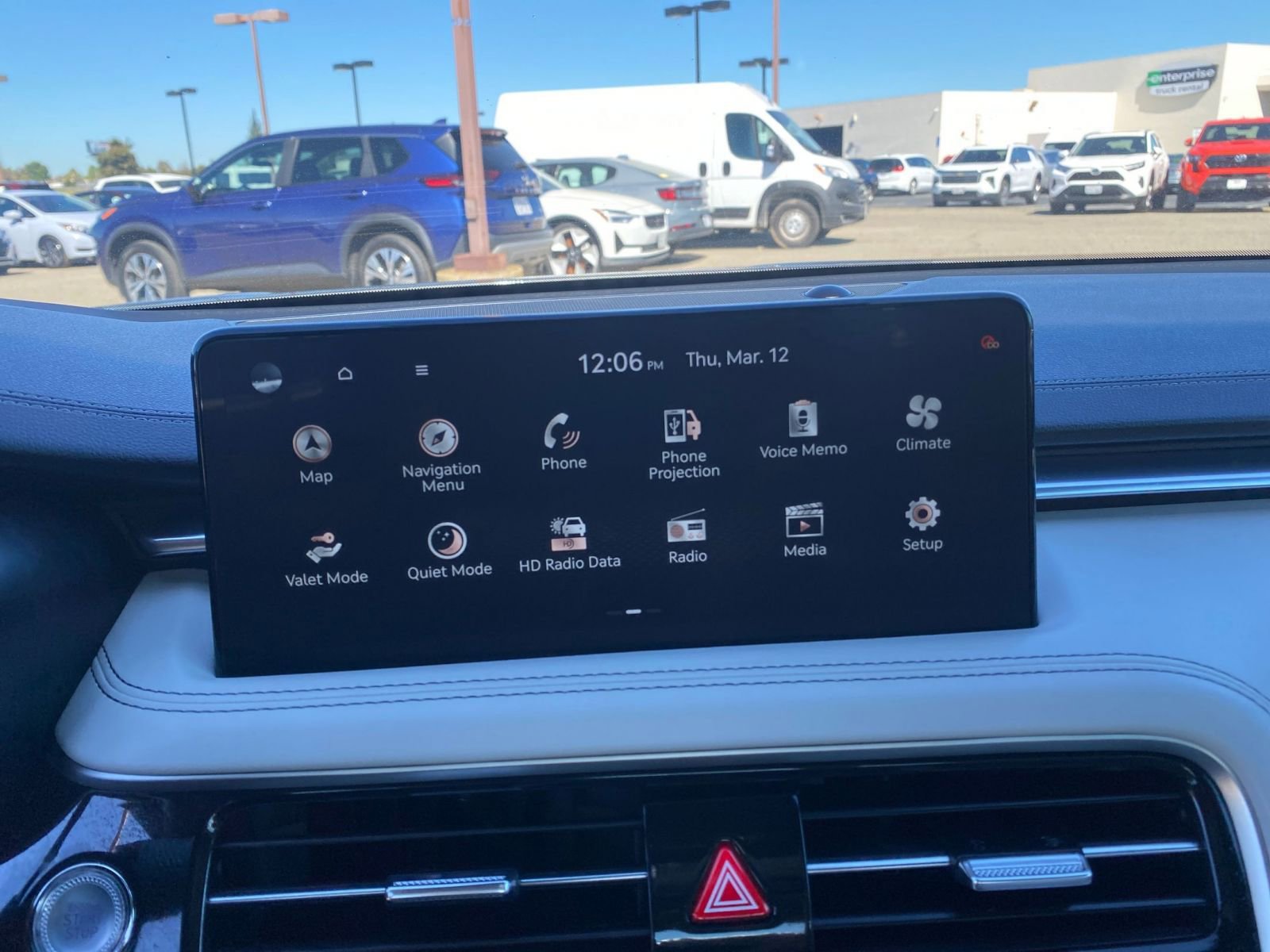 Thumbnail: 2025 Genesis G70 - 21