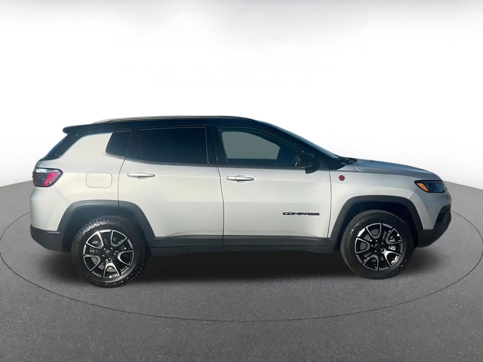 Thumbnail: 2025 Jeep Compass - 15