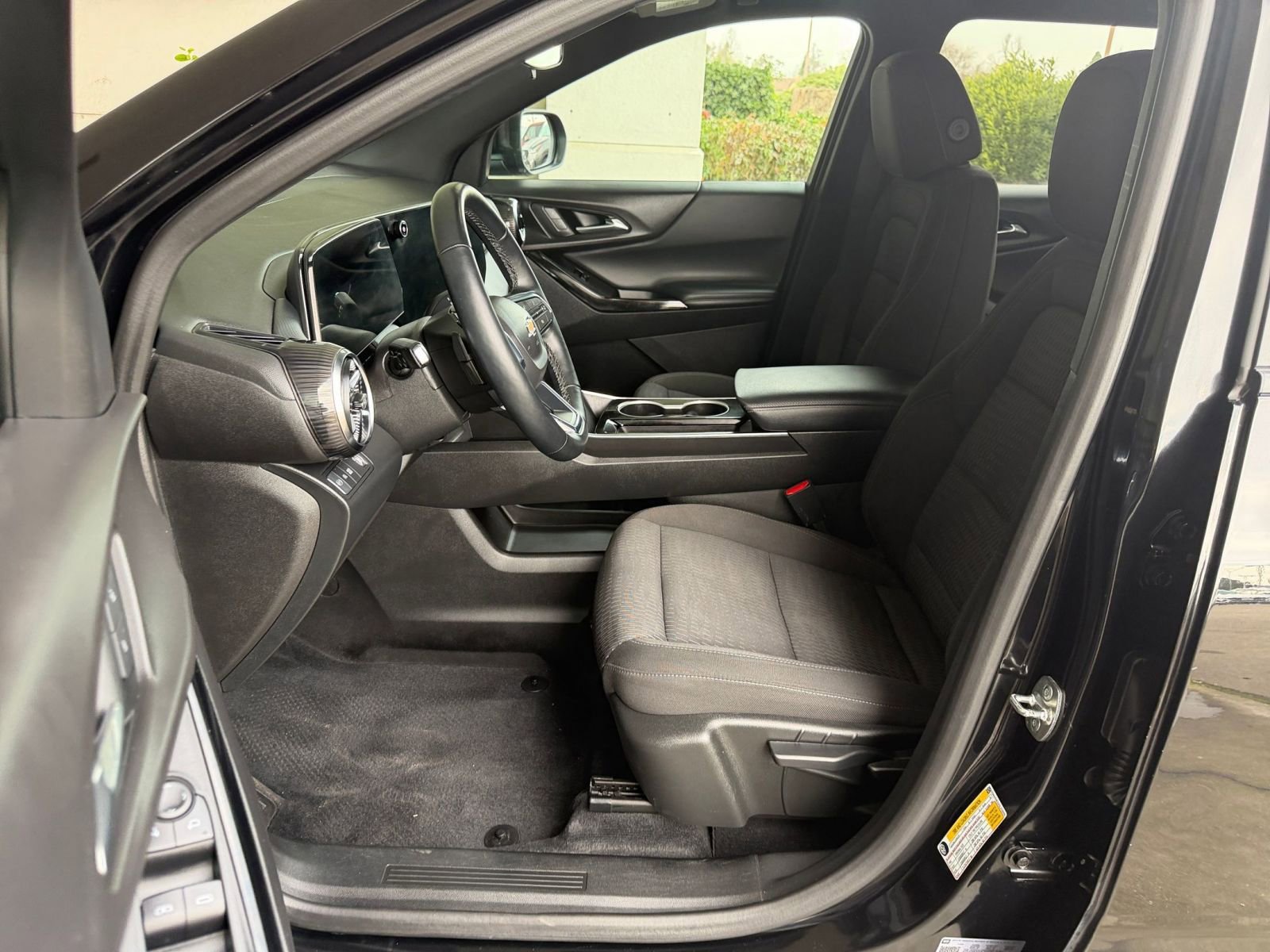 Thumbnail: 2025 Chevrolet Equinox - 28