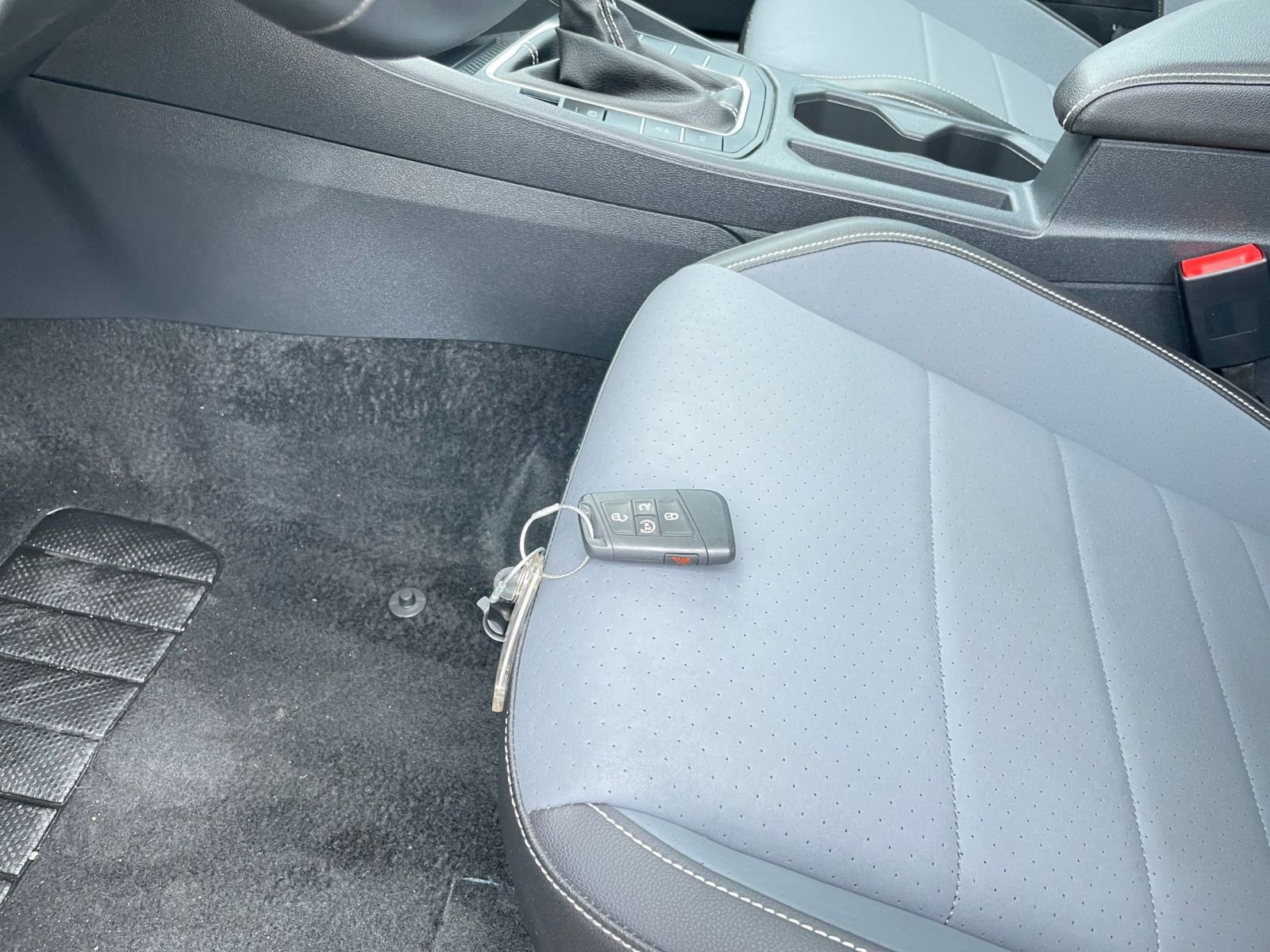 Thumbnail: 2025 Volkswagen Jetta - 22