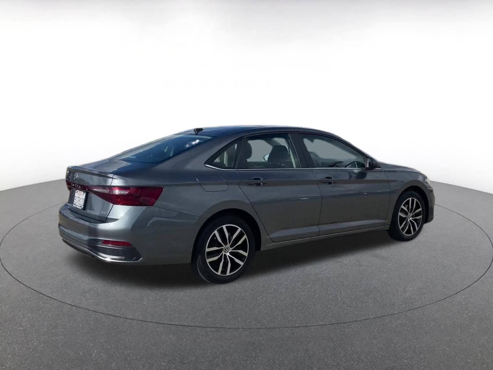 Thumbnail: 2025 Volkswagen Jetta - 15