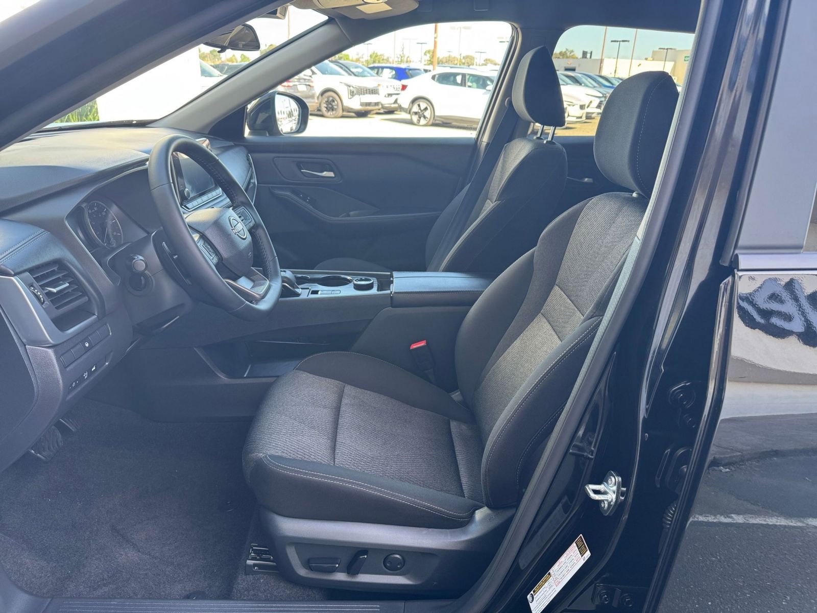 Thumbnail: 2025 Nissan Rogue - 29