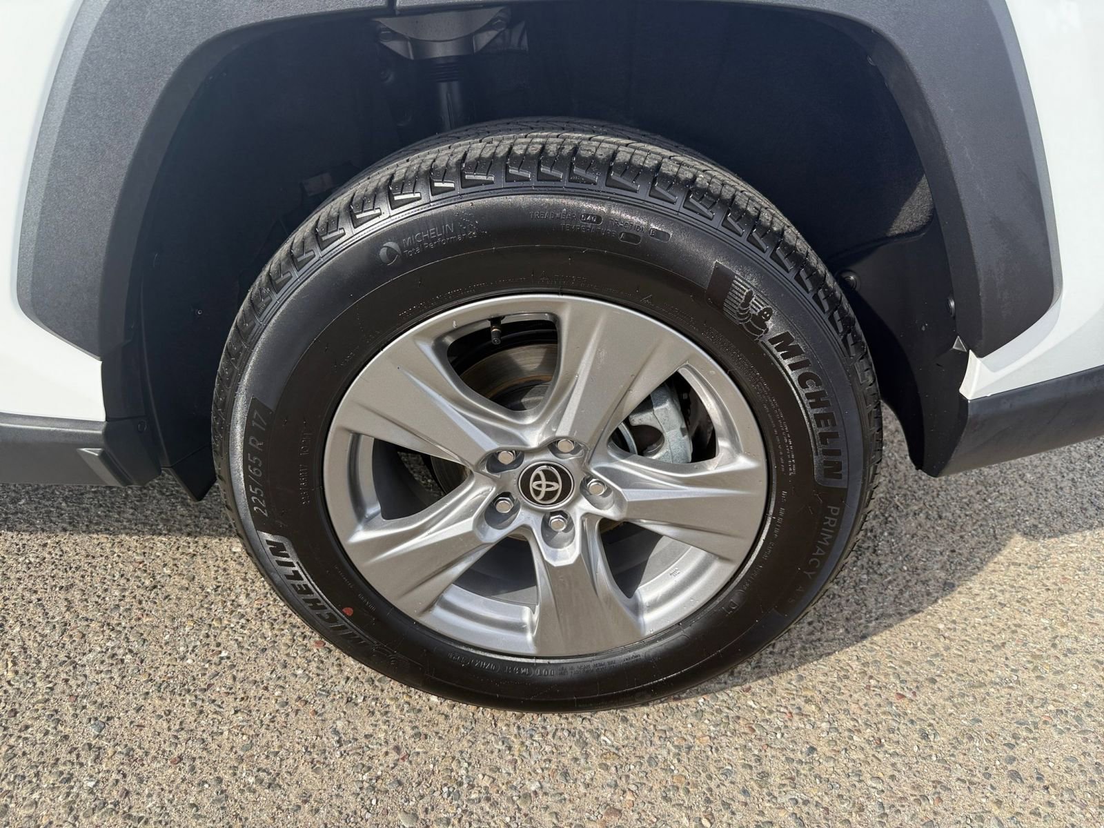 Thumbnail: 2025 Toyota RAV4 - 28