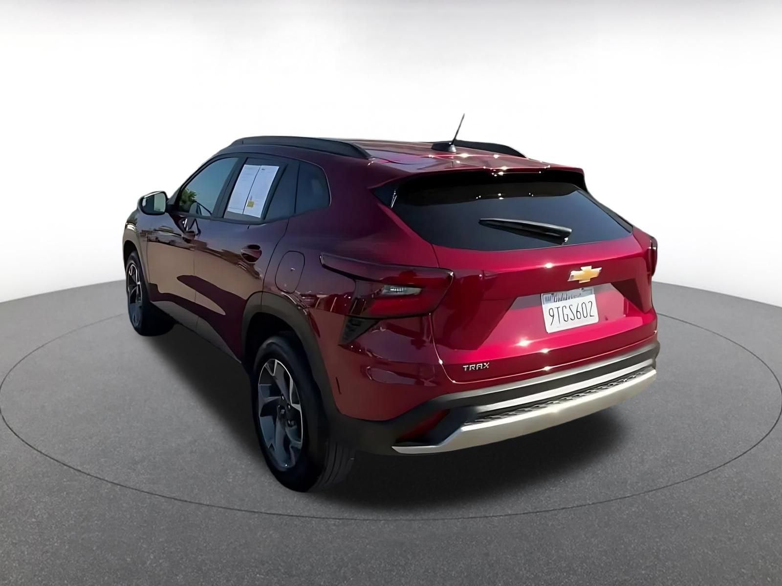 Thumbnail: 2025 Chevrolet Trax - 9