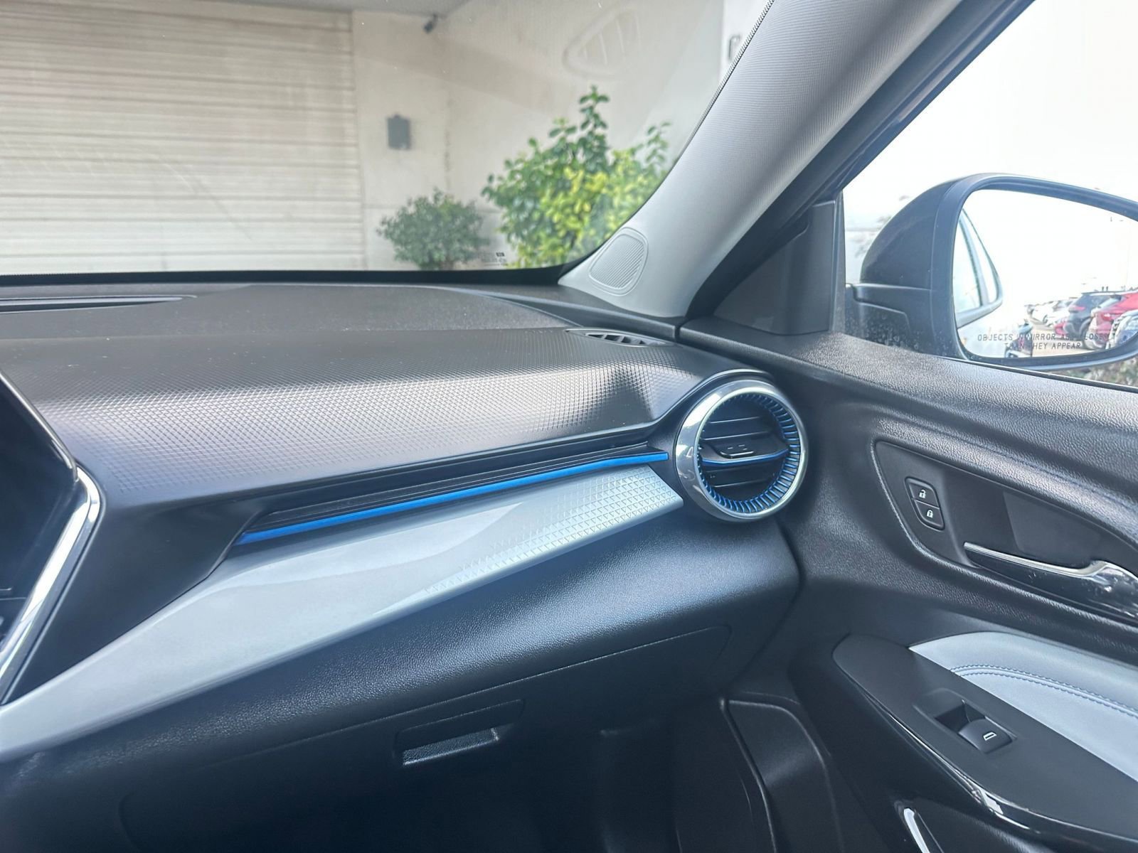 Thumbnail: 2025 Chevrolet Trax - 35