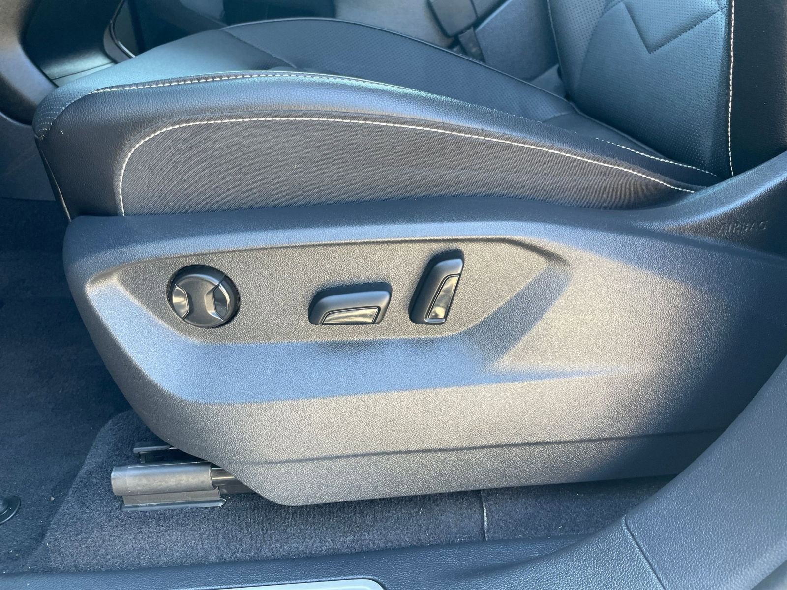 Thumbnail: 2025 Volkswagen Atlas - 22