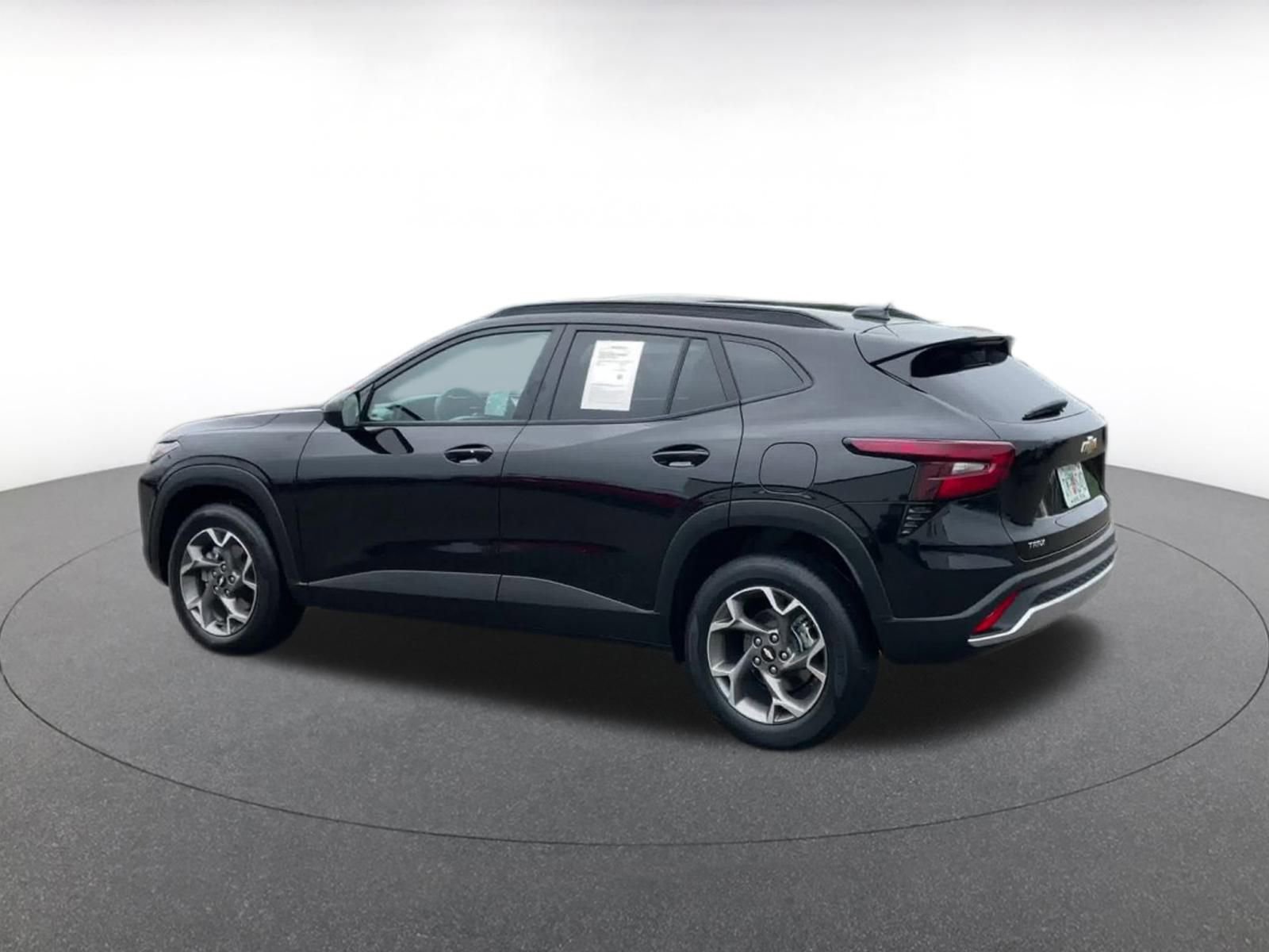 Thumbnail: 2025 Chevrolet Trax - 10