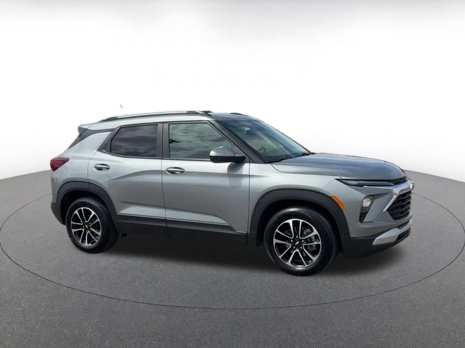 Thumbnail: 2025 Chevrolet TrailBlazer - 2