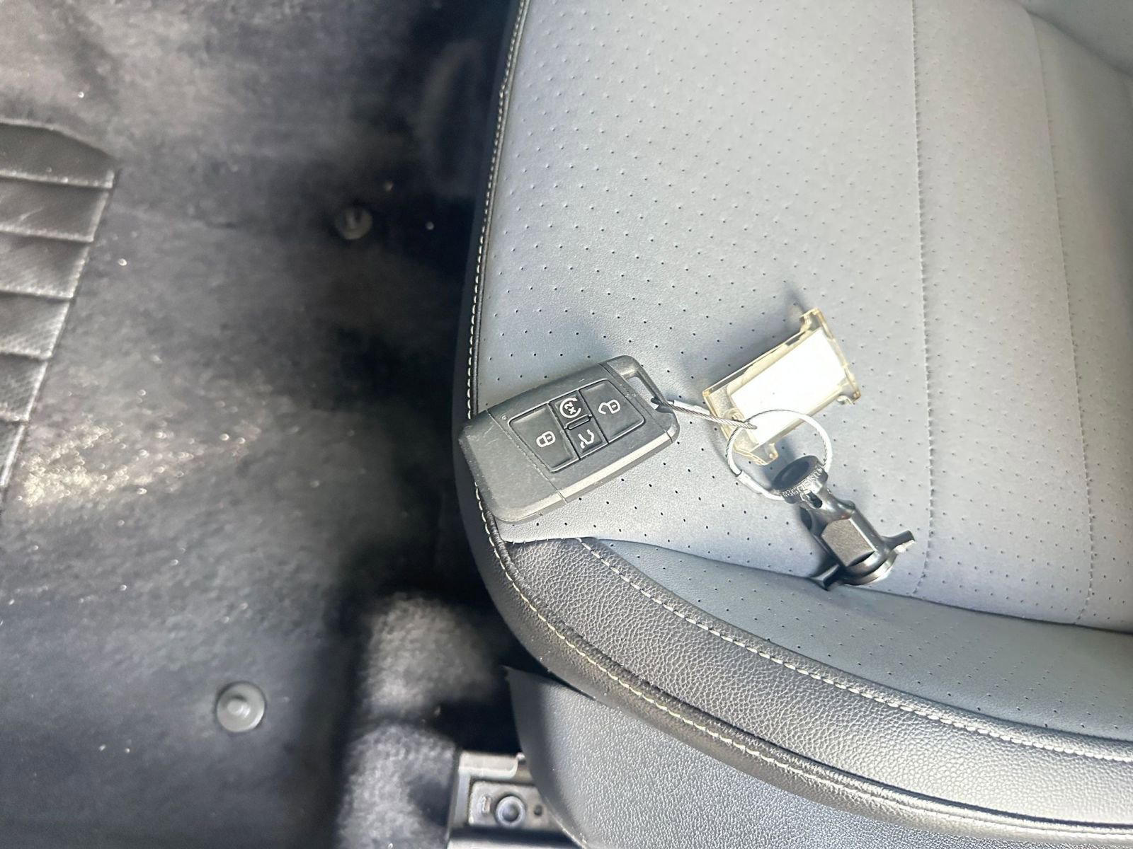 Thumbnail: 2025 Volkswagen Jetta - 27