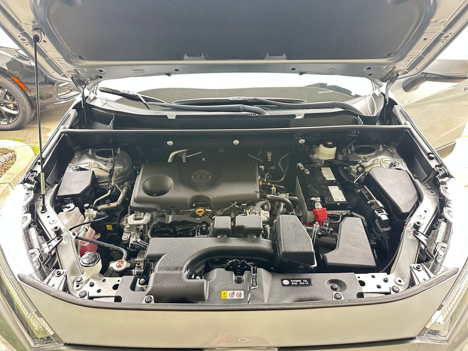 Thumbnail: 2025 Toyota RAV4 - 32