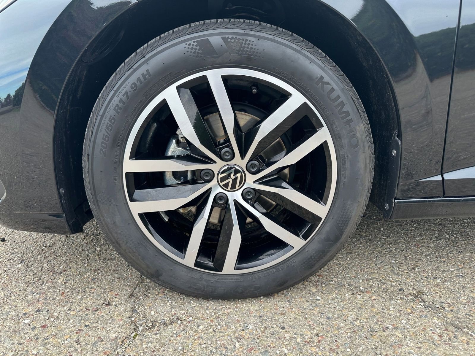 Thumbnail: 2025 Volkswagen Jetta - 32