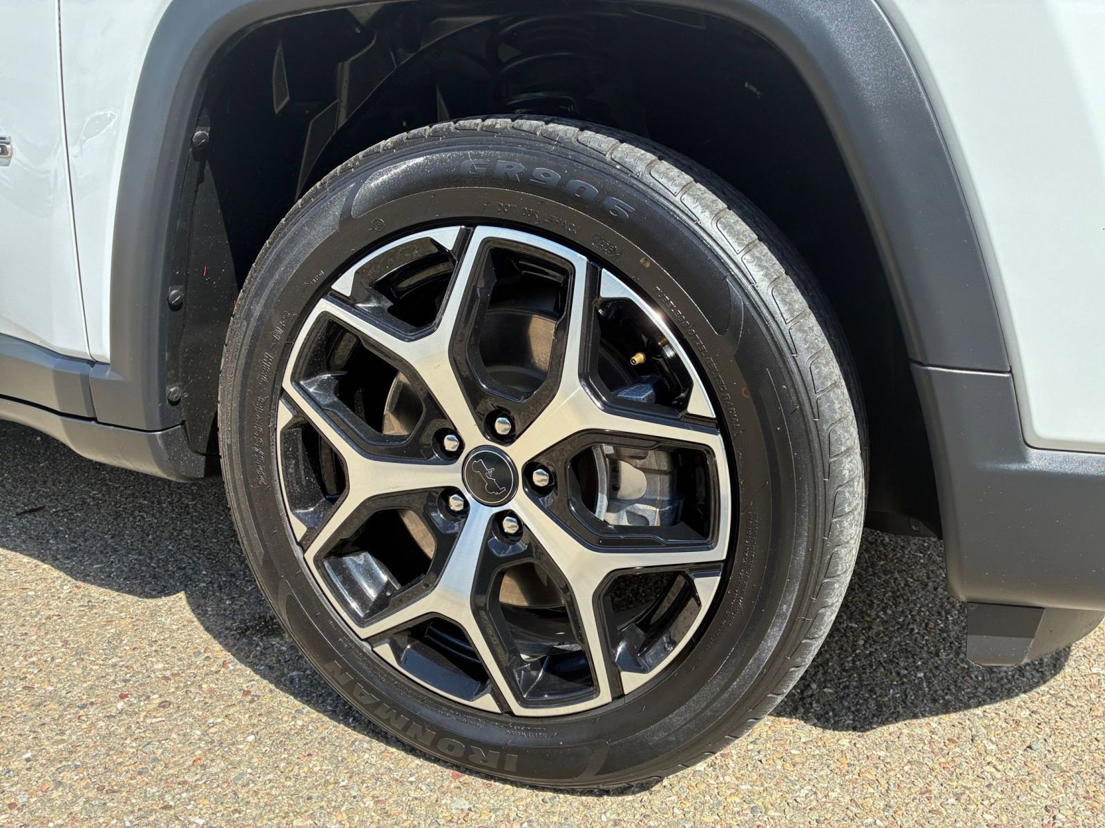 Thumbnail: 2025 Jeep Compass - 31