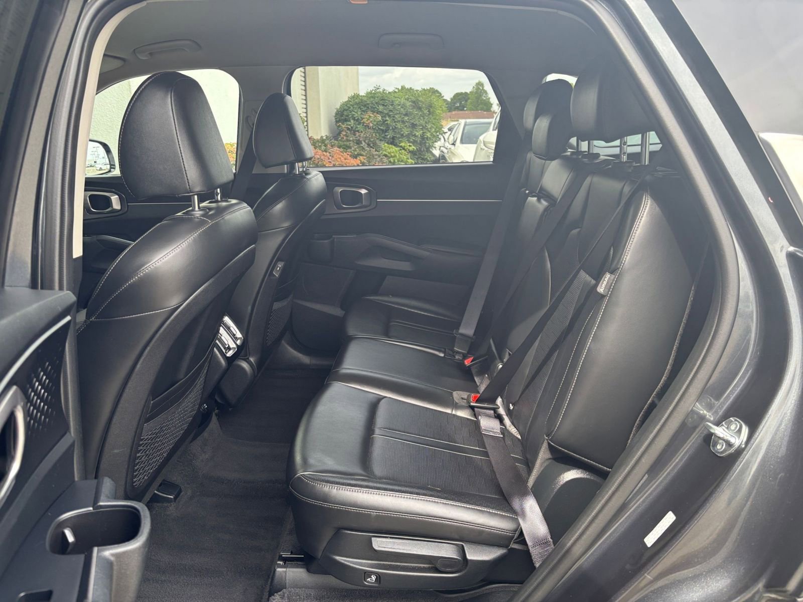 Thumbnail: 2024 Kia Sorento - 27