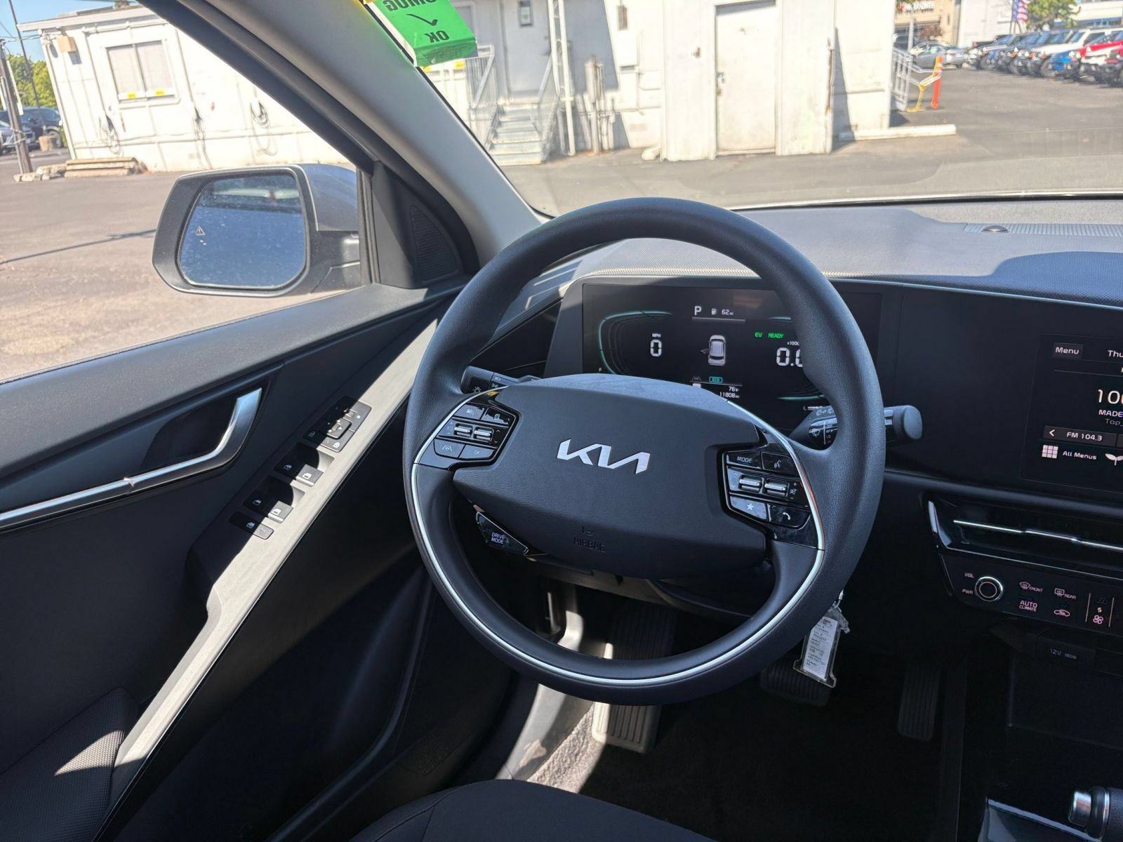 Thumbnail: 2026 Kia Niro - 32
