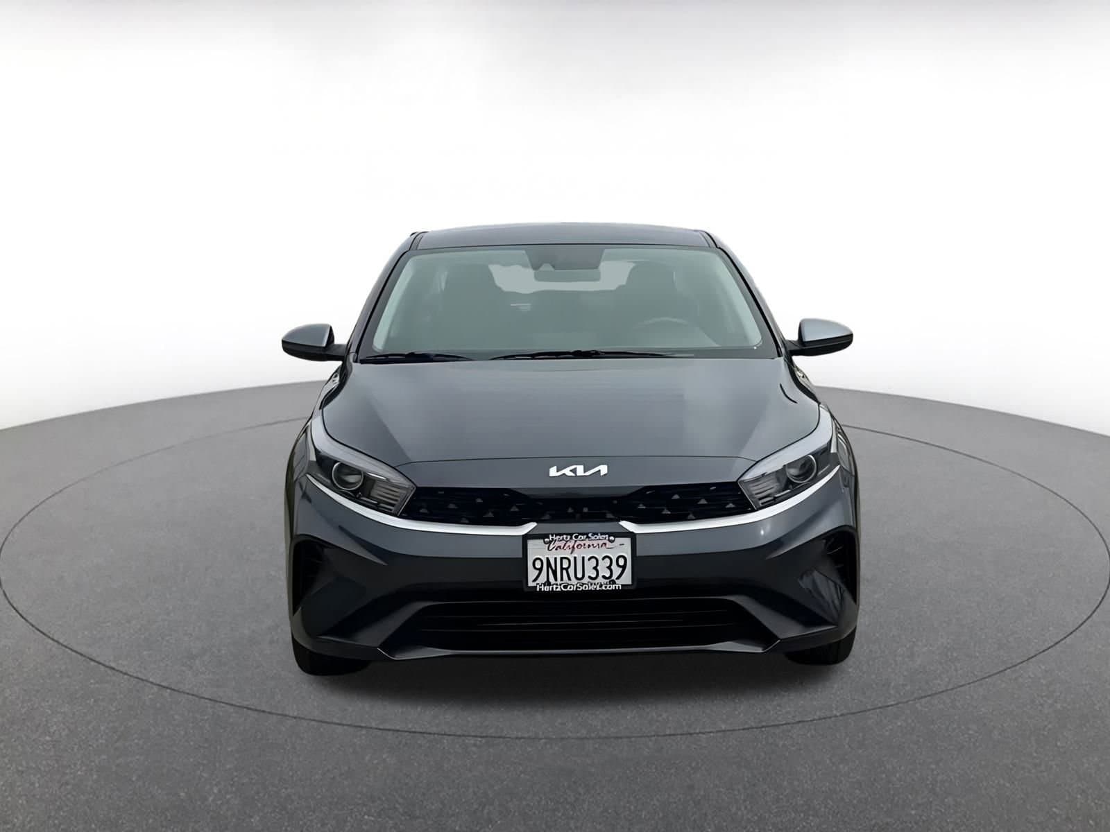 Thumbnail: 2024 Kia Forte - 3