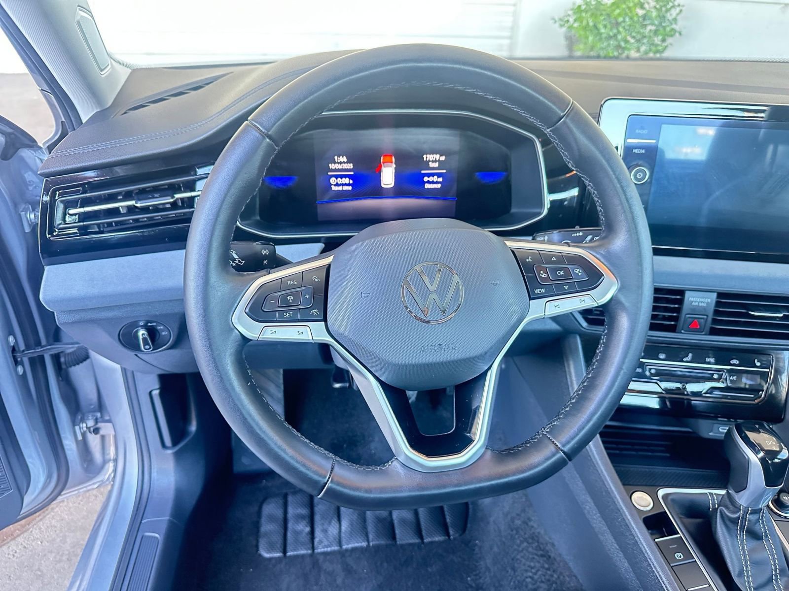 Thumbnail: 2025 Volkswagen Jetta - 28