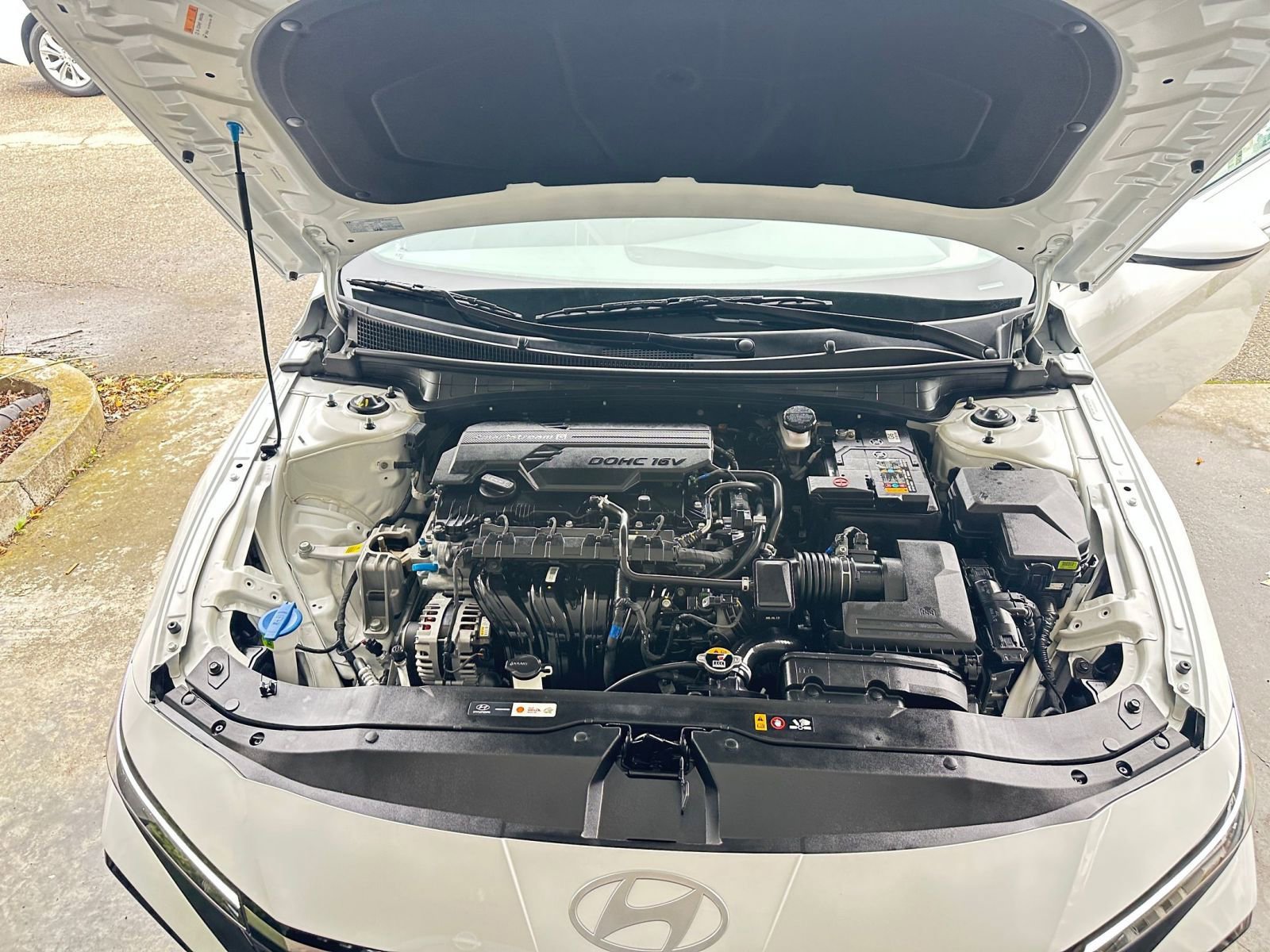 Thumbnail: 2025 Hyundai Elantra - 33