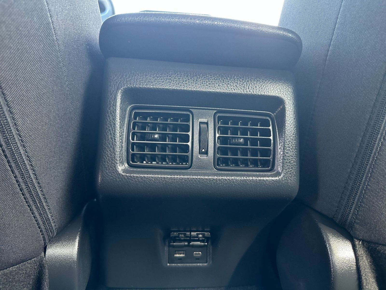 Thumbnail: 2025 Toyota Camry - 23