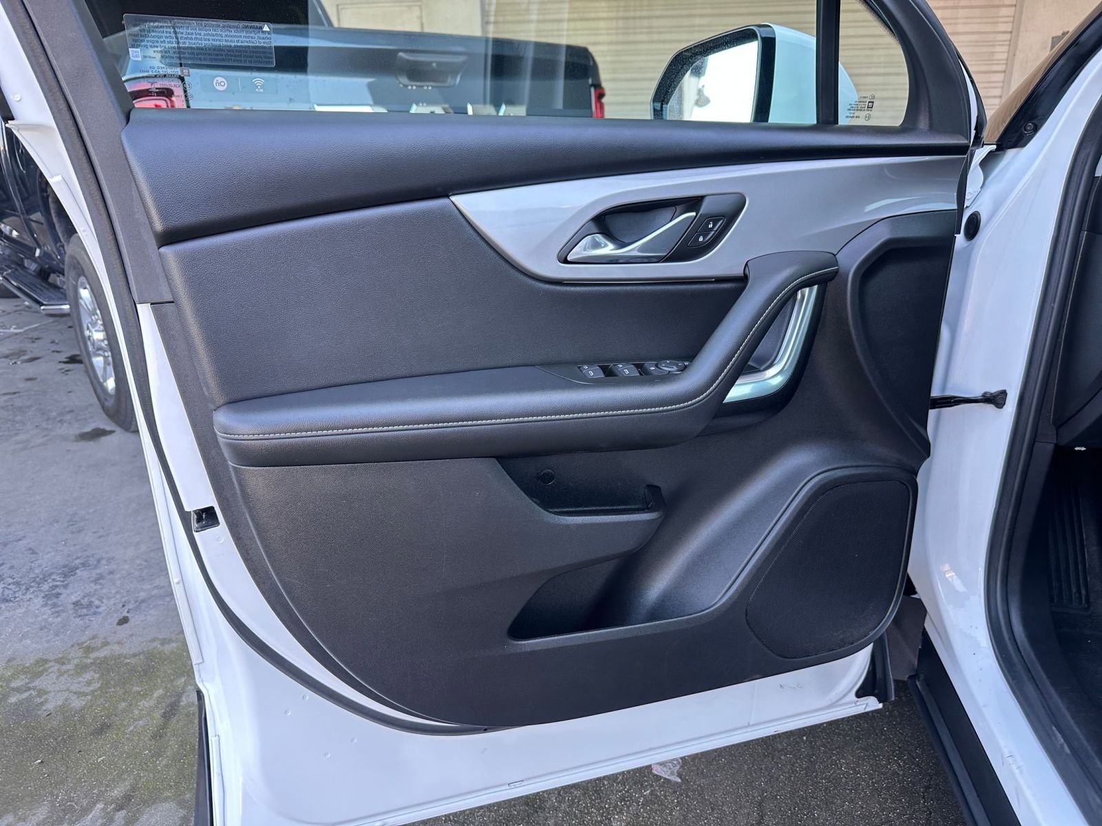 Thumbnail: 2025 Chevrolet Blazer - 18