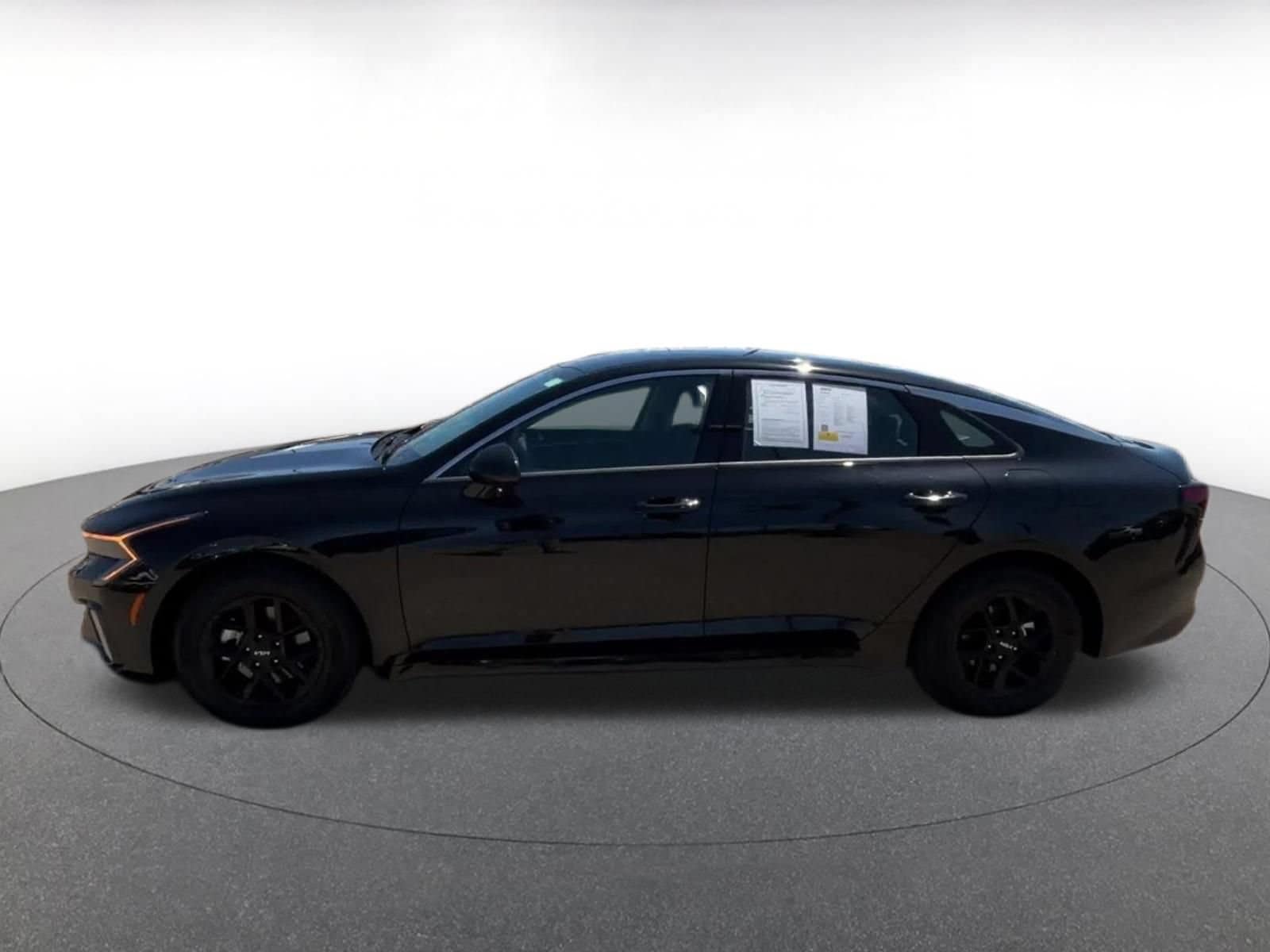Thumbnail: 2025 Kia K5 - 9