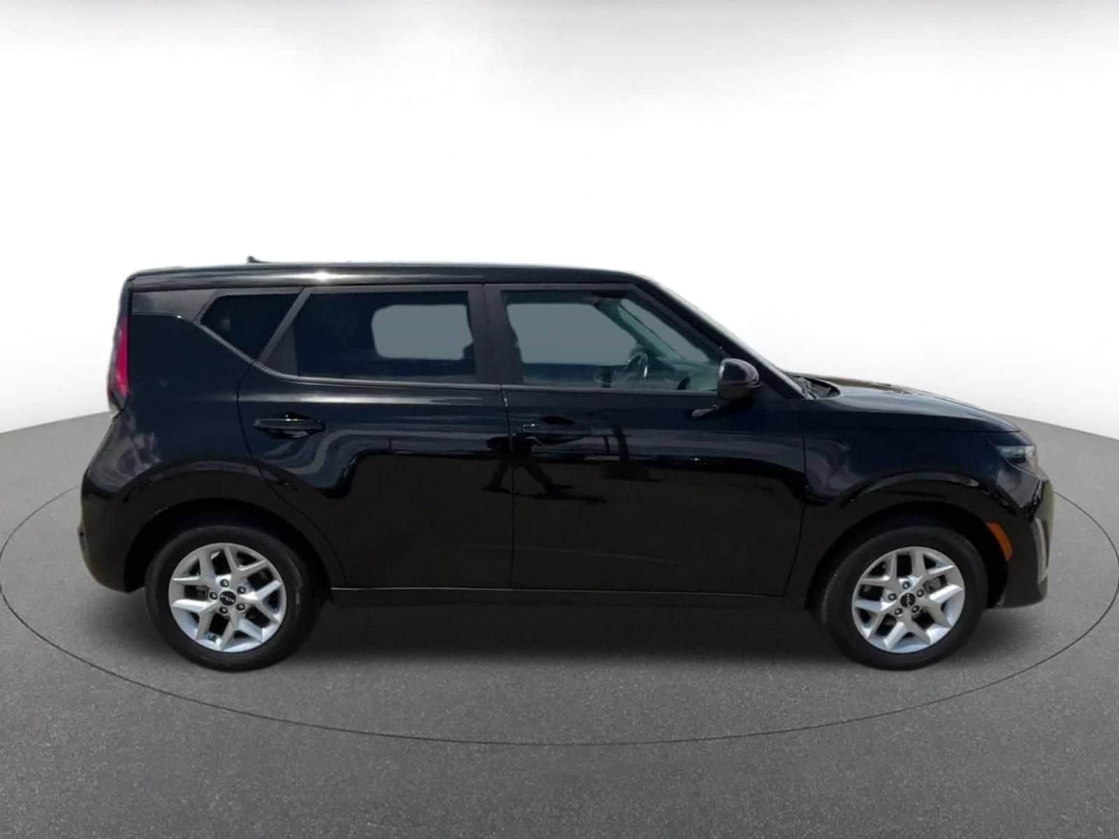 Thumbnail: 2025 Kia Soul - 16
