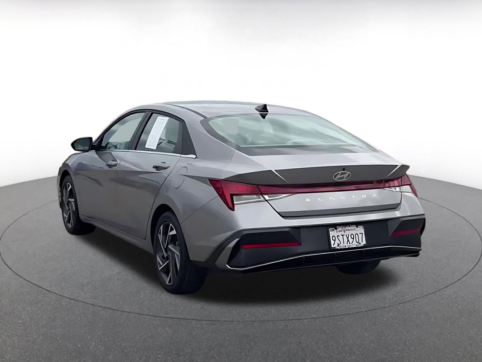 Thumbnail: 2025 Hyundai Elantra - 11