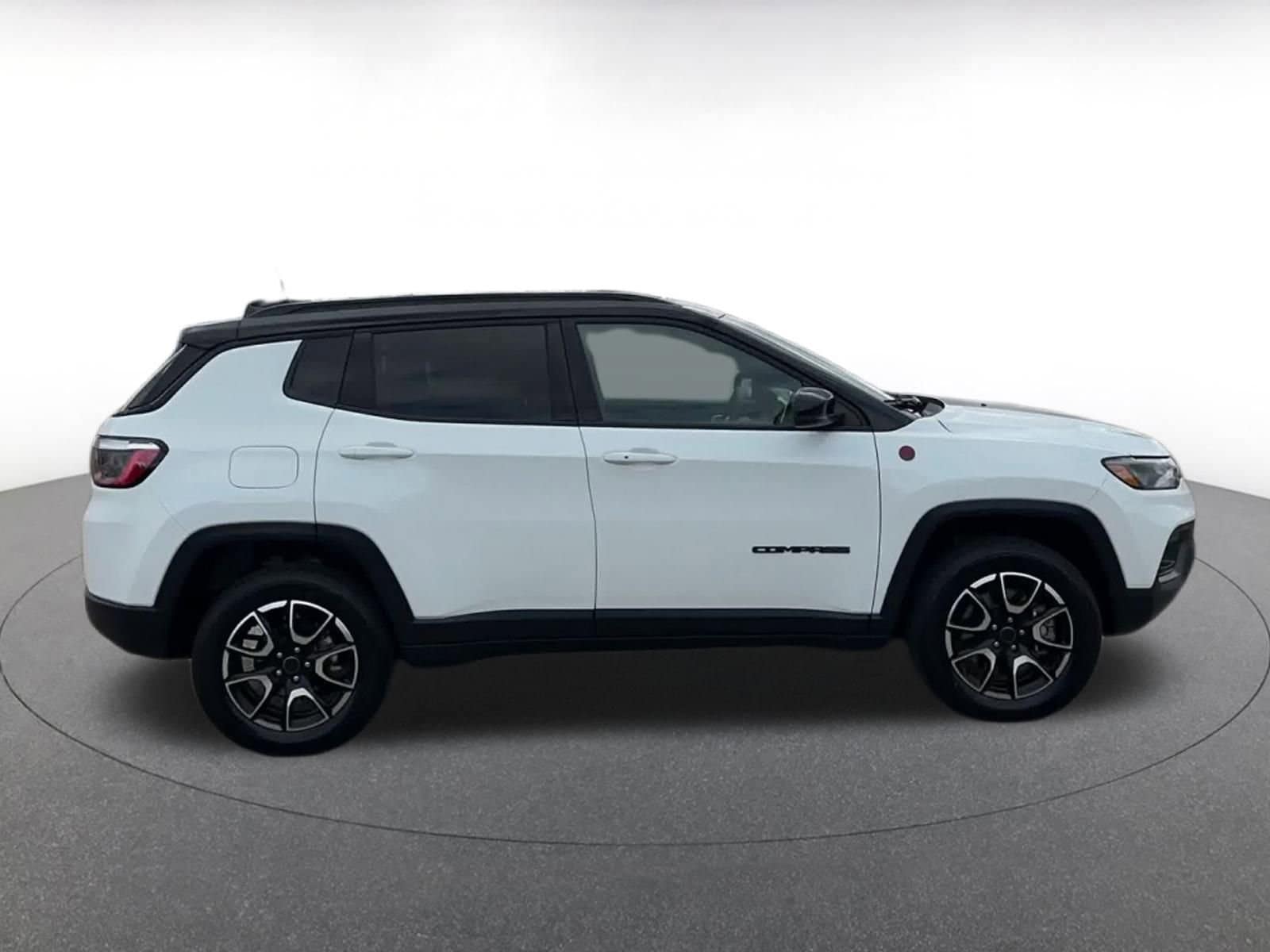 Thumbnail: 2025 Jeep Compass - 16