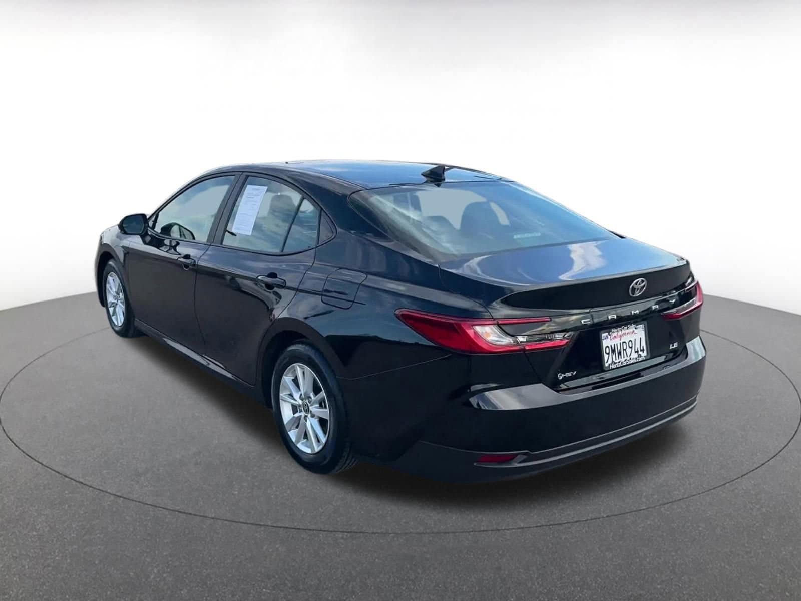 Thumbnail: 2025 Toyota Camry - 11