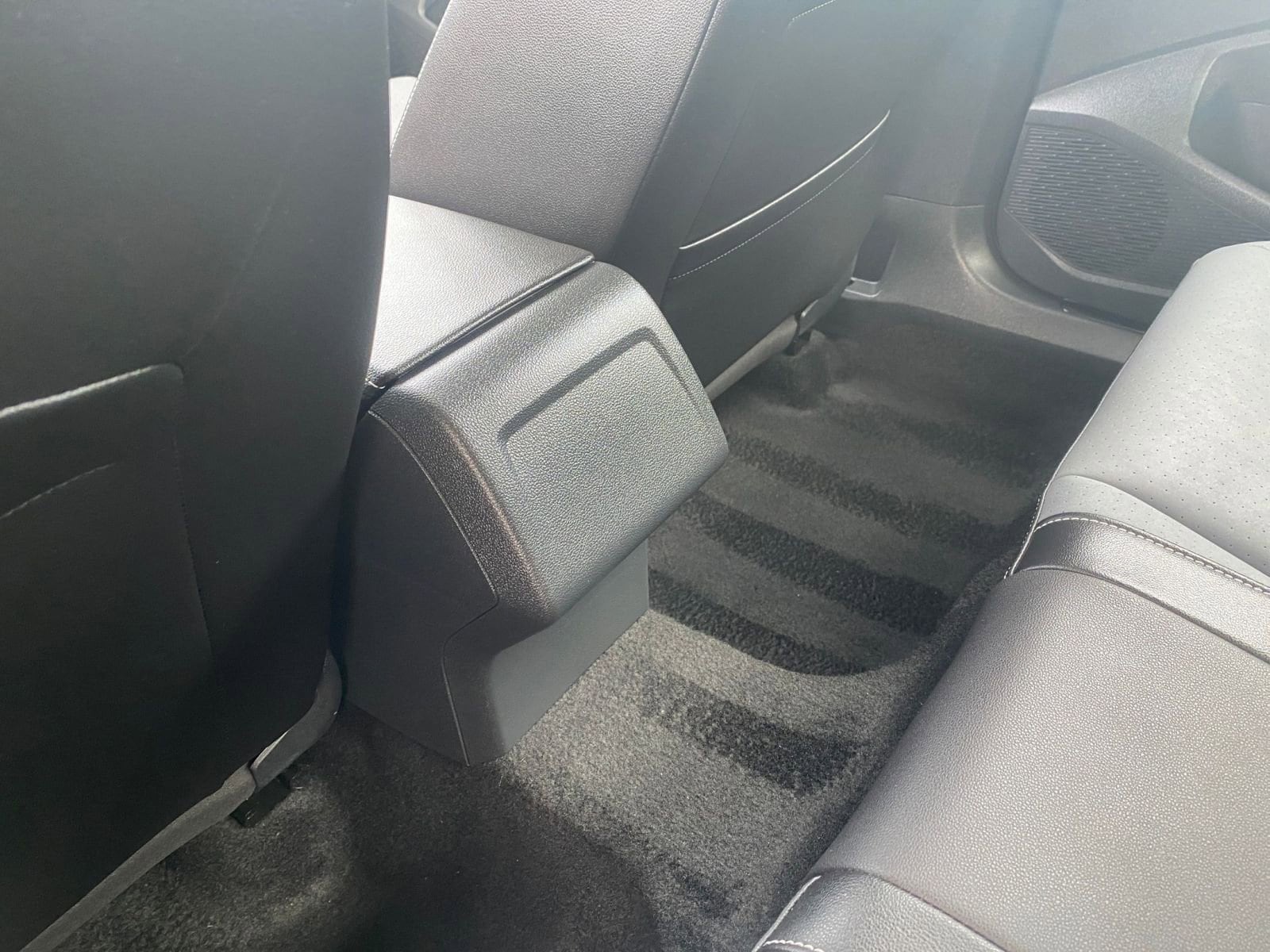 Thumbnail: 2025 Volkswagen Jetta - 24