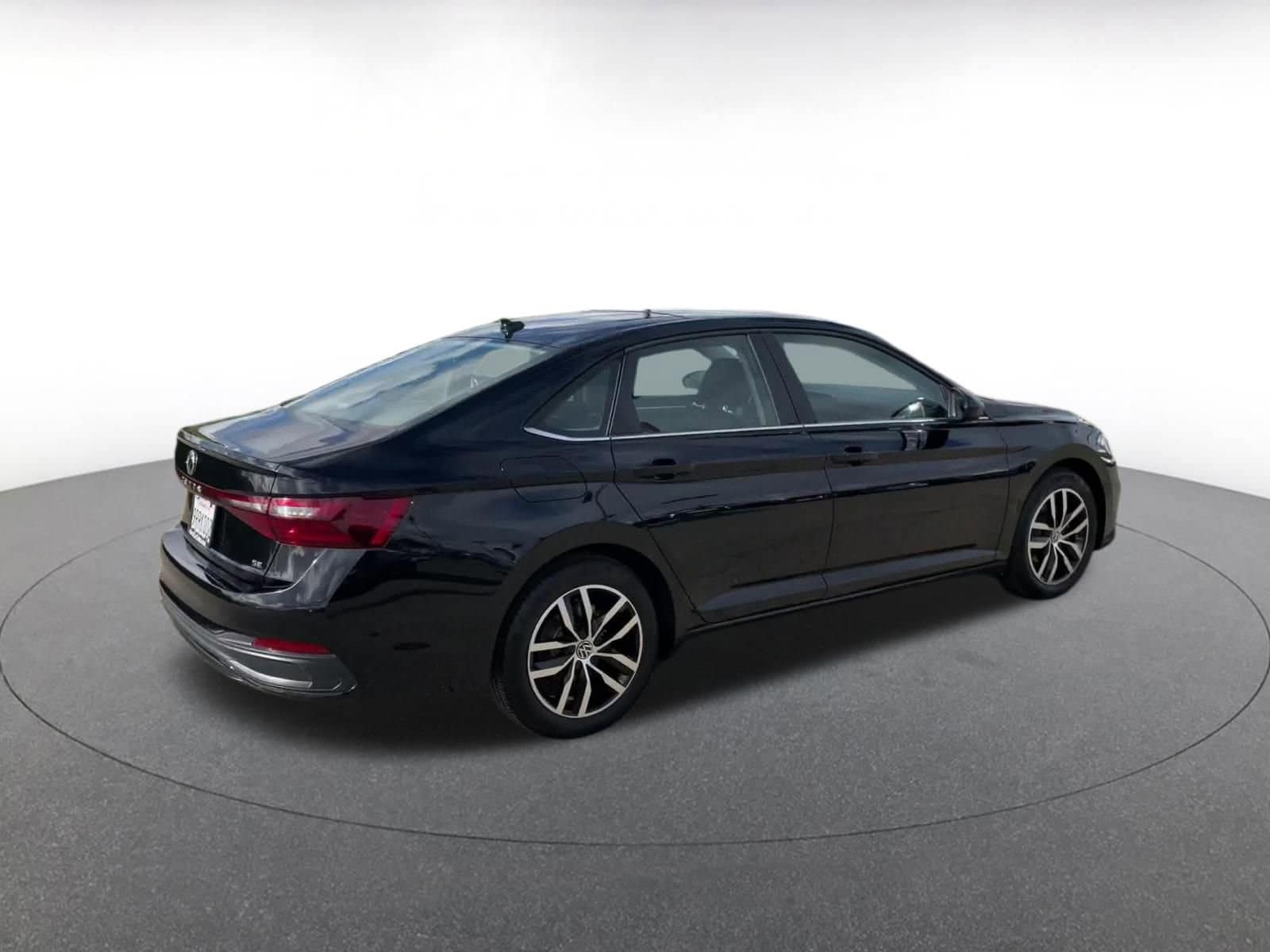 Thumbnail: 2025 Volkswagen Jetta - 15