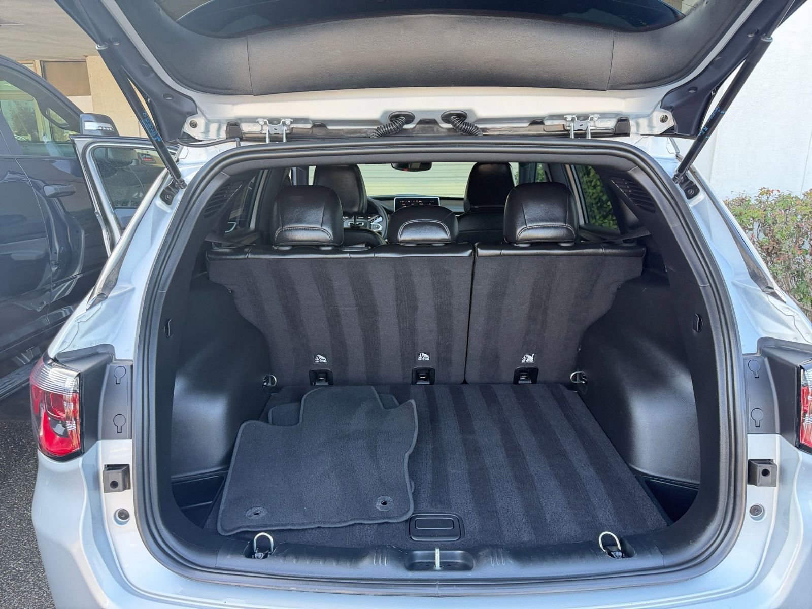 Thumbnail: 2025 Jeep Compass - 32