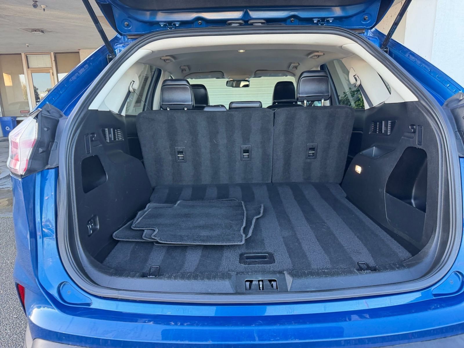 Thumbnail: 2024 Ford Edge - 31