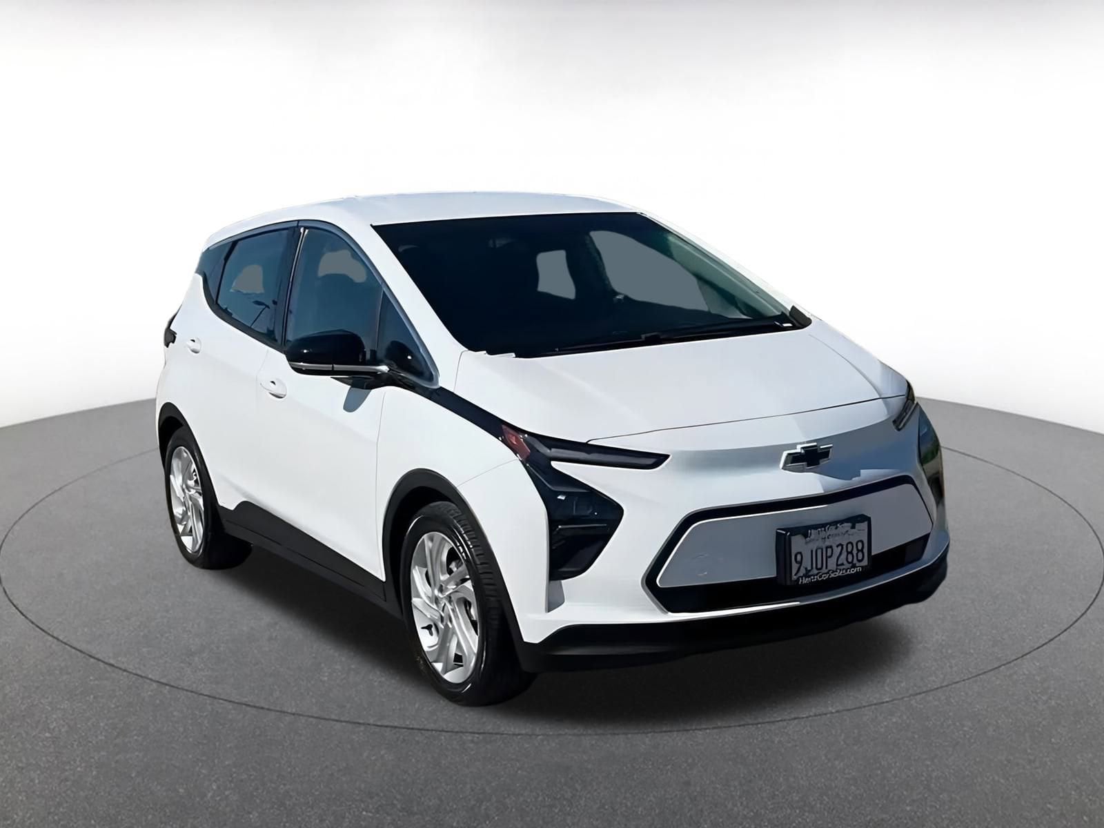 Thumbnail: 2023 Chevrolet Bolt EV - 3