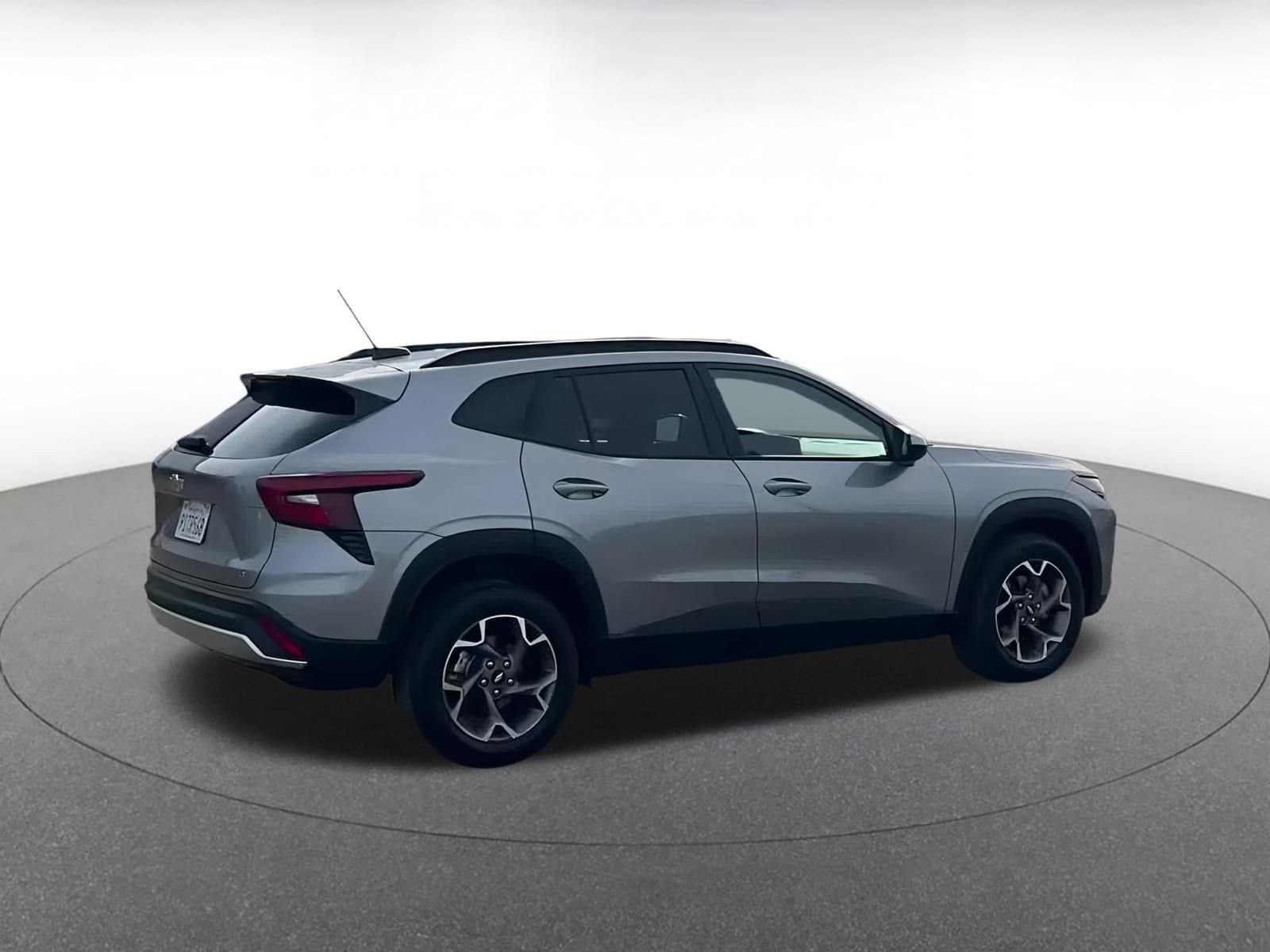 Thumbnail: 2025 Chevrolet Trax - 15