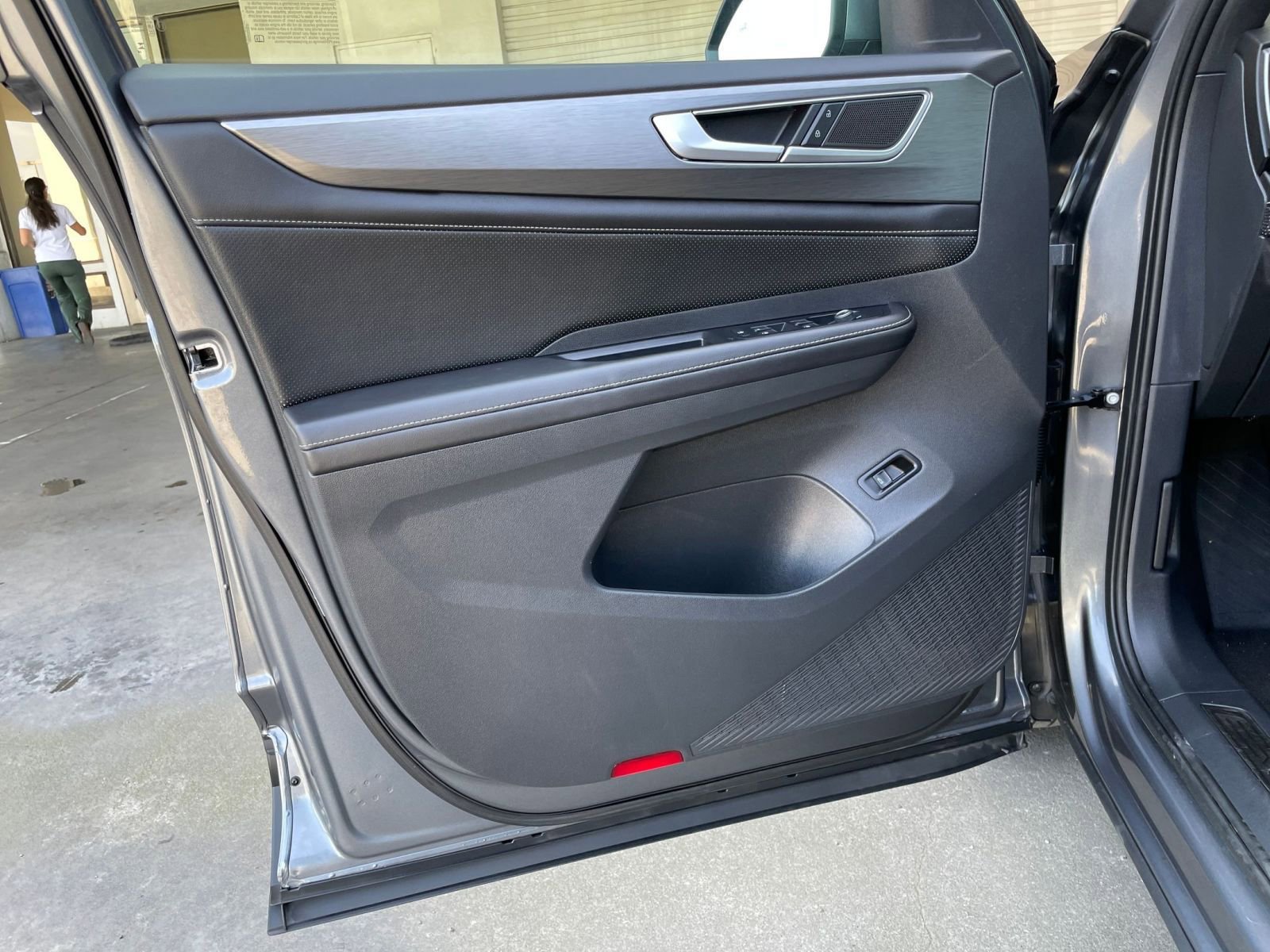 Thumbnail: 2025 Volkswagen Atlas - 18