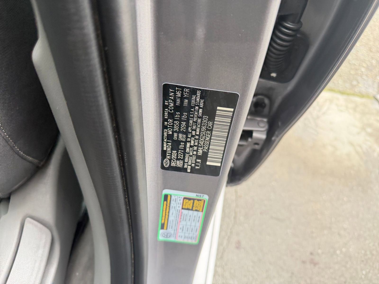 Thumbnail: 2025 Hyundai Elantra - 32