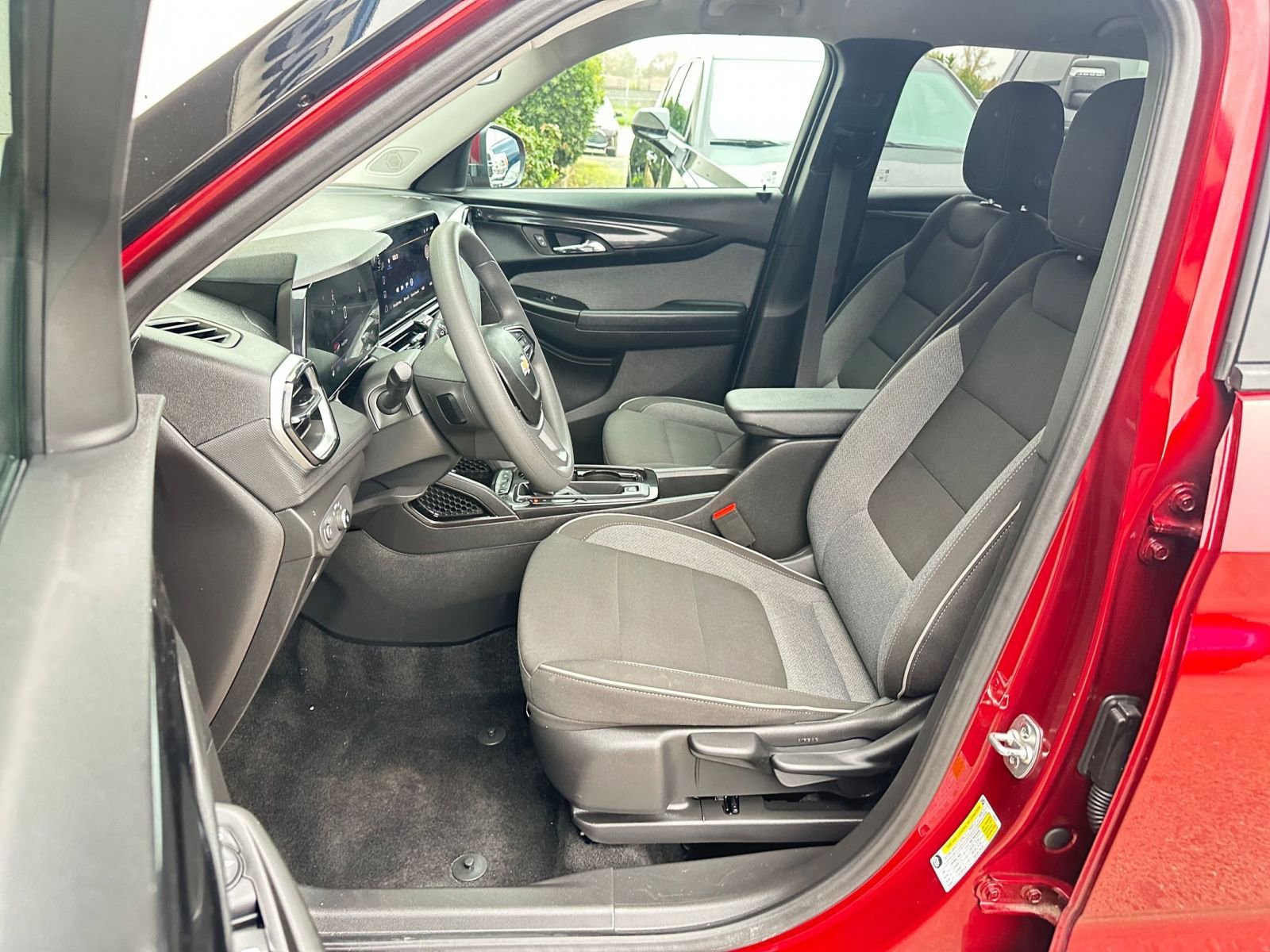 Thumbnail: 2025 Chevrolet TrailBlazer - 27