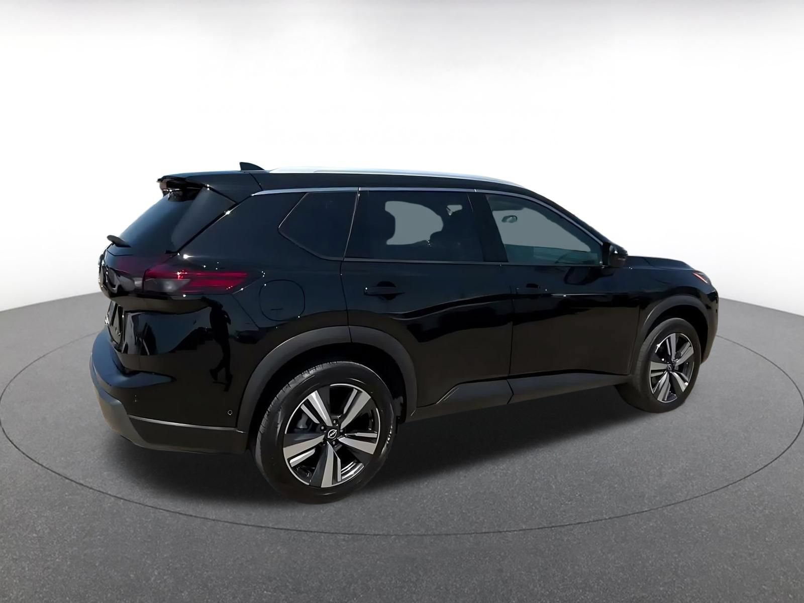 Thumbnail: 2026 Nissan Rogue - 12