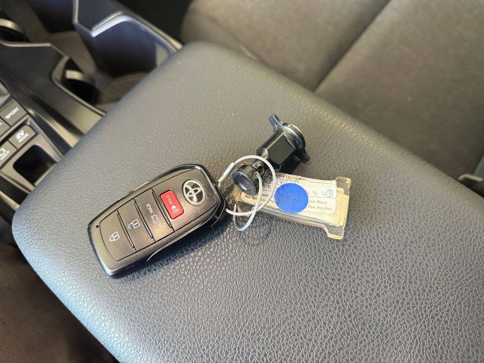 Thumbnail: 2025 Toyota Camry - 22