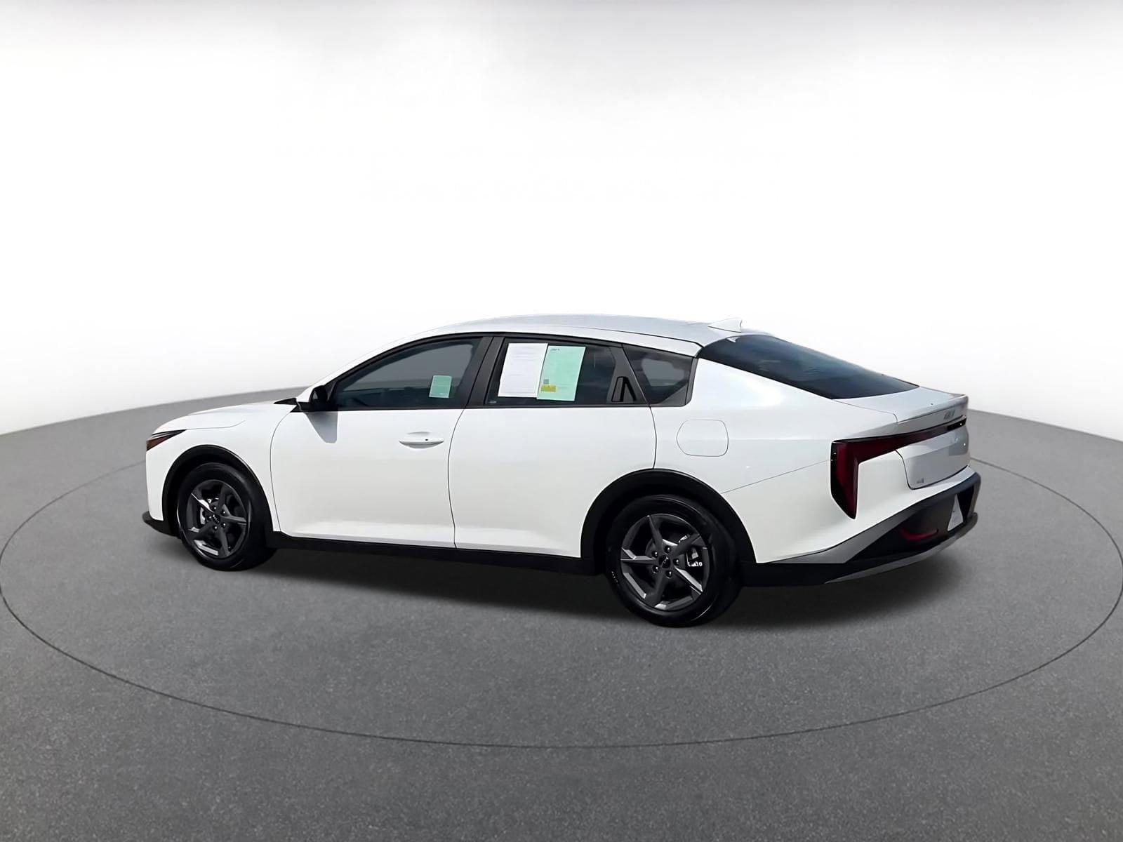Thumbnail: 2025 Kia K4 - 12